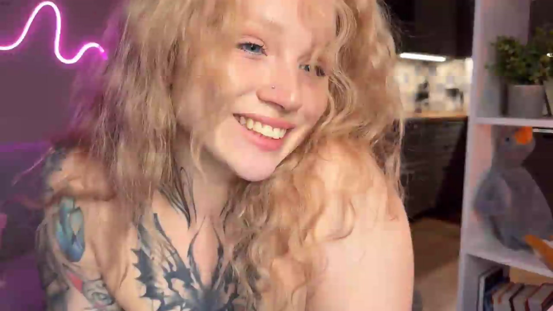 Gallery image thumbnail from euphoriadance's myfreecams stream on, 06/20/2026, 07:55 image 6 of 20