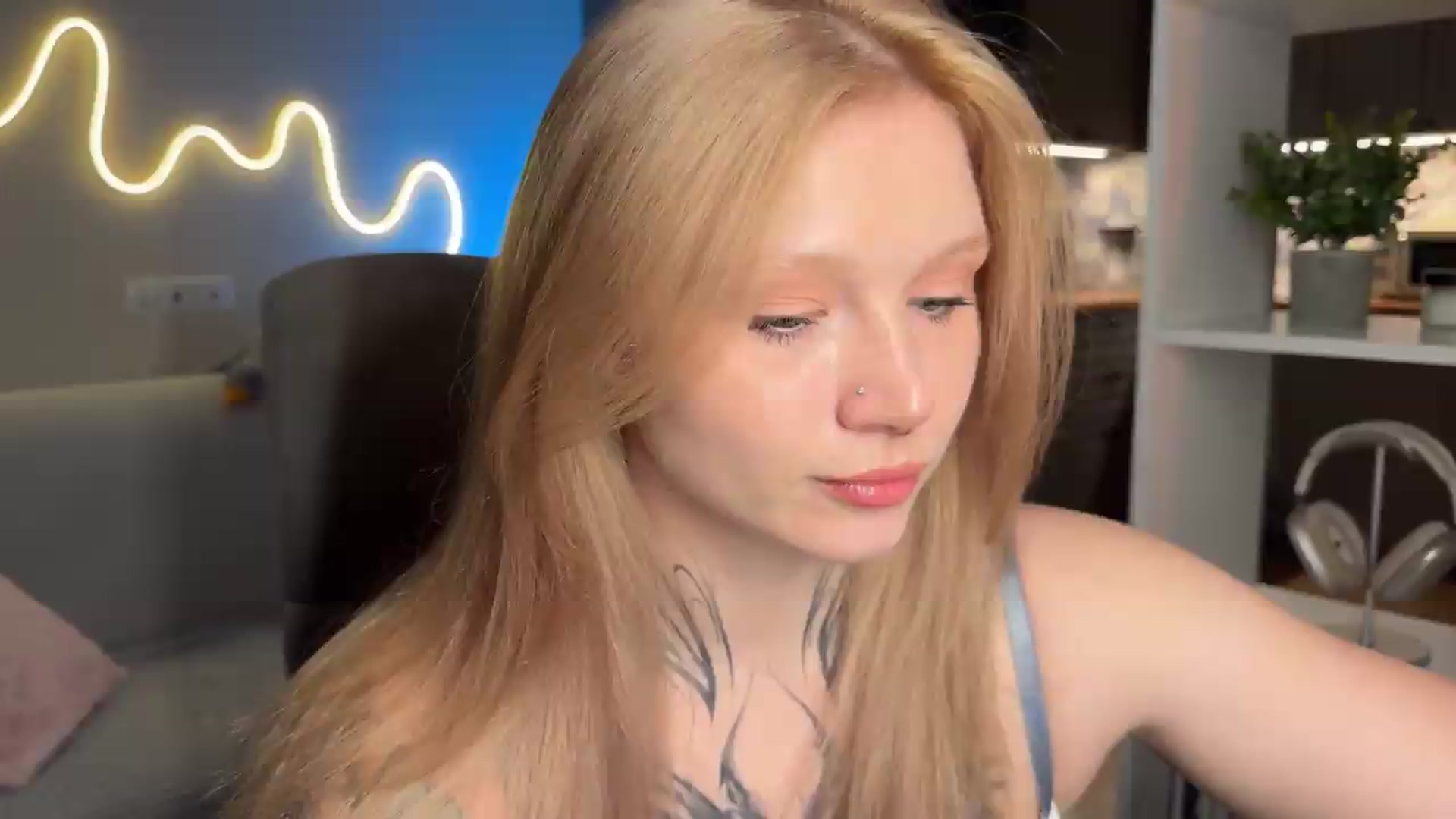 Gallery image thumbnail from euphoriadance's myfreecams stream on, 06/22/2026, 06:08 image 11 of 20