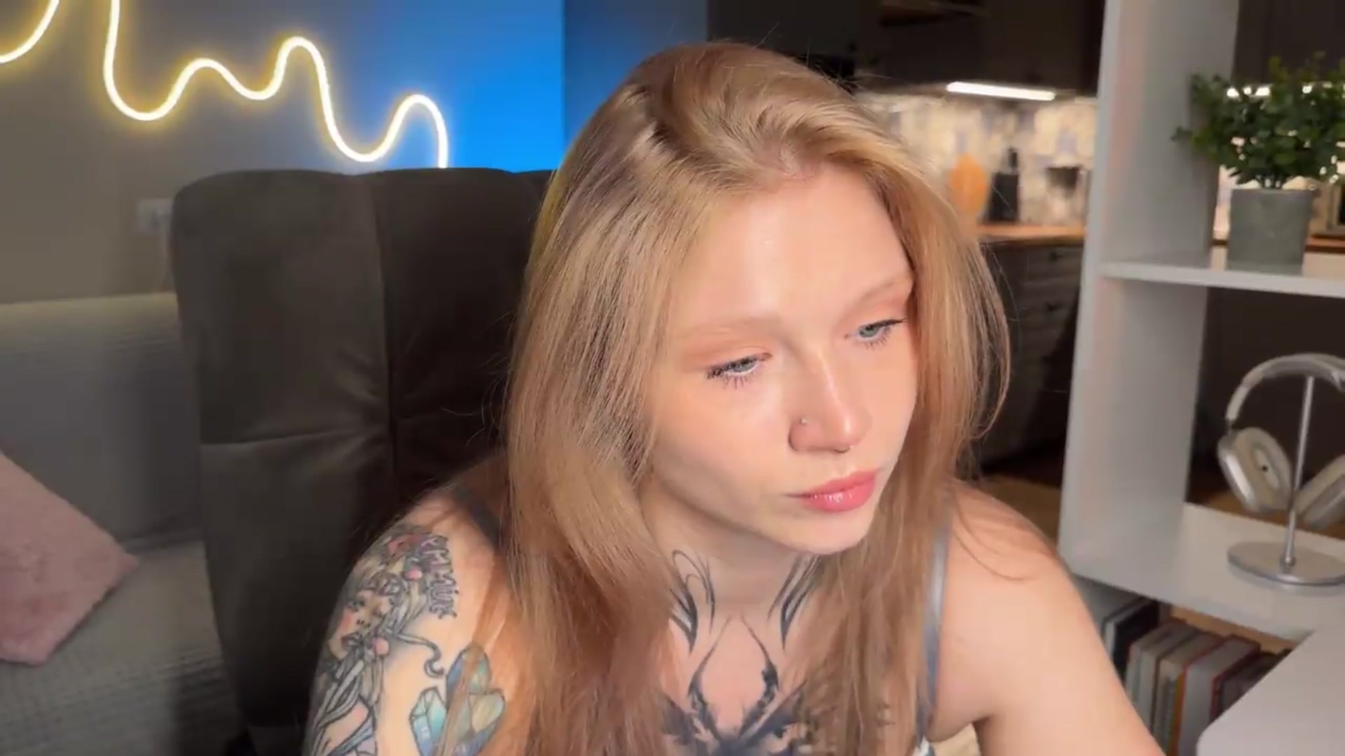 Gallery image thumbnail from euphoriadance's myfreecams stream on, 06/22/2026, 06:59 image 13 of 20