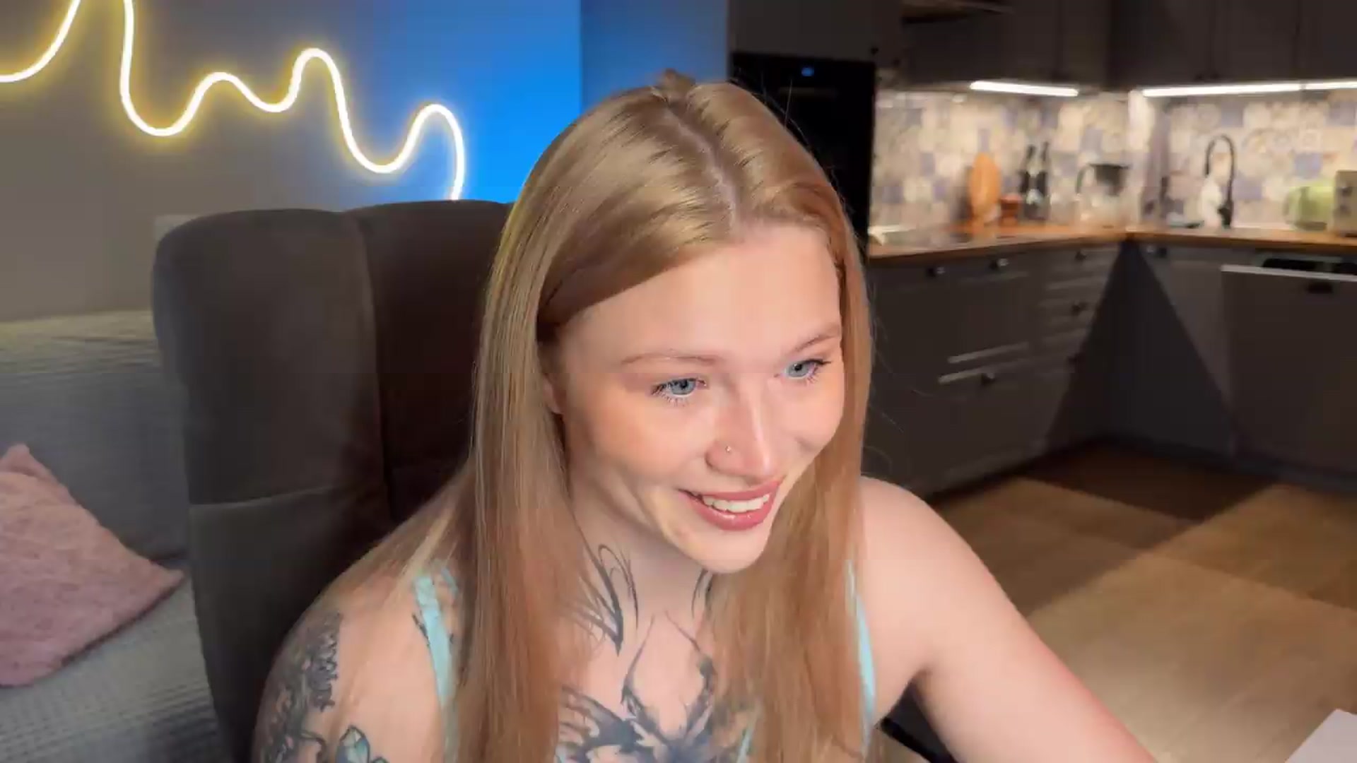 Gallery image thumbnail from euphoriadance's myfreecams stream on, 06/26/2026, 06:22 image 14 of 20
