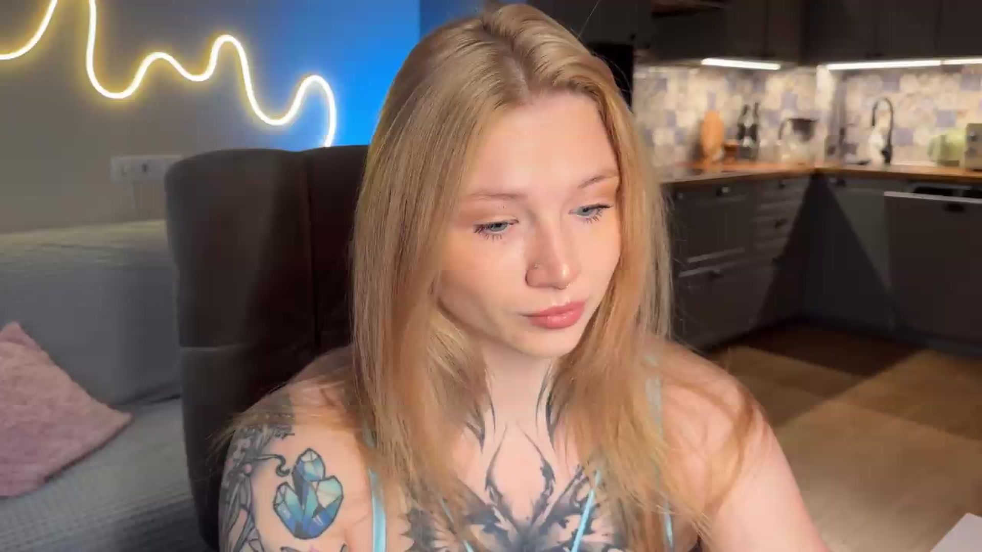 Gallery image thumbnail from euphoriadance's myfreecams stream on, 06/26/2026, 06:22 image 8 of 20