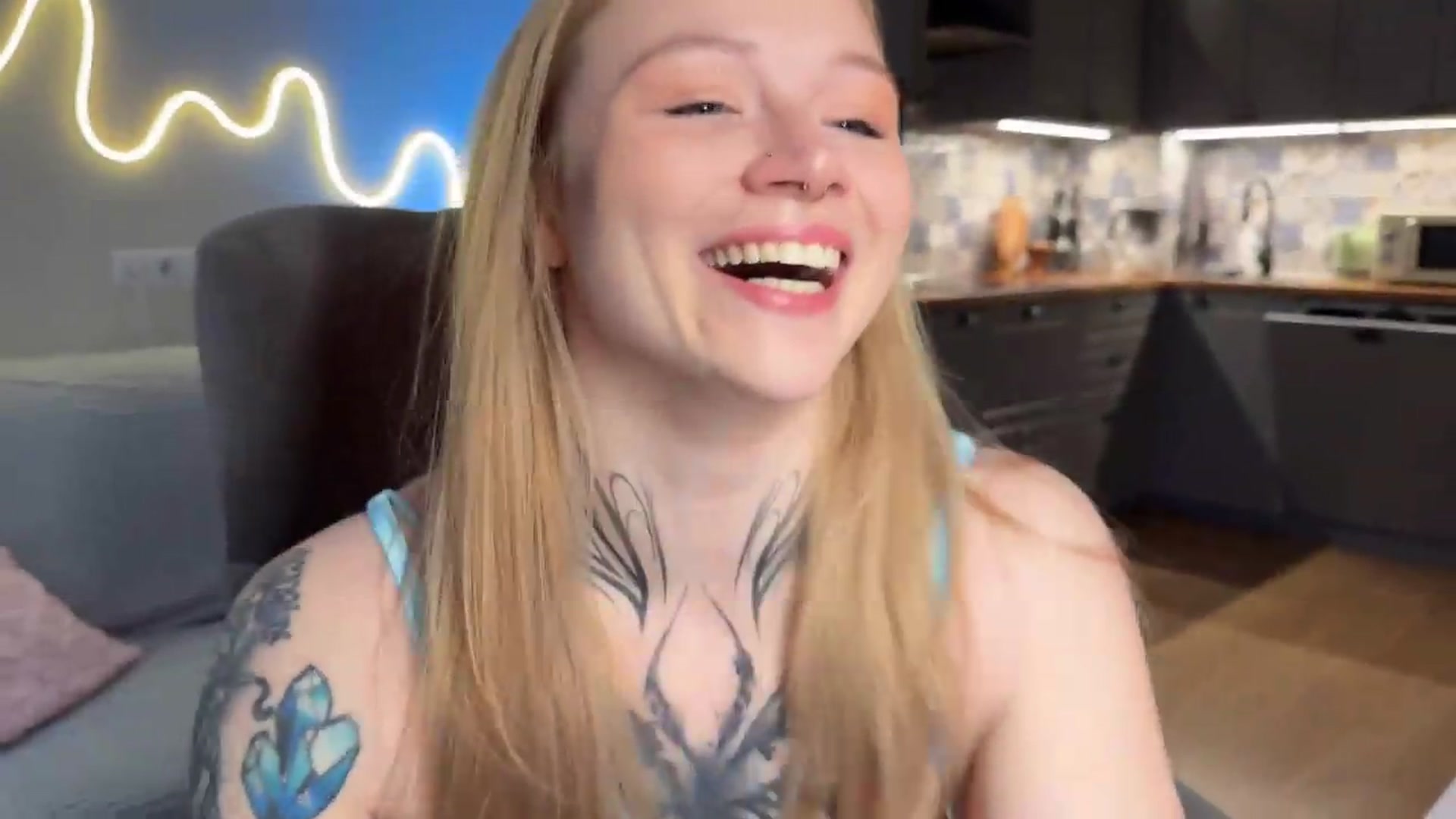 Gallery image thumbnail from euphoriadance's myfreecams stream on, 06/26/2026, 07:15 image 2 of 20