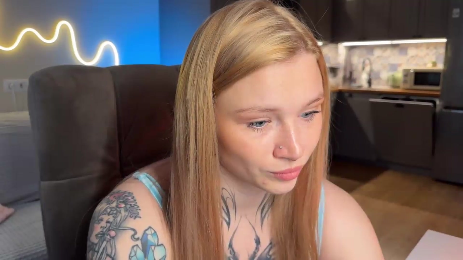 Gallery image thumbnail from euphoriadance's myfreecams stream on, 06/26/2026, 07:15 image 16 of 20