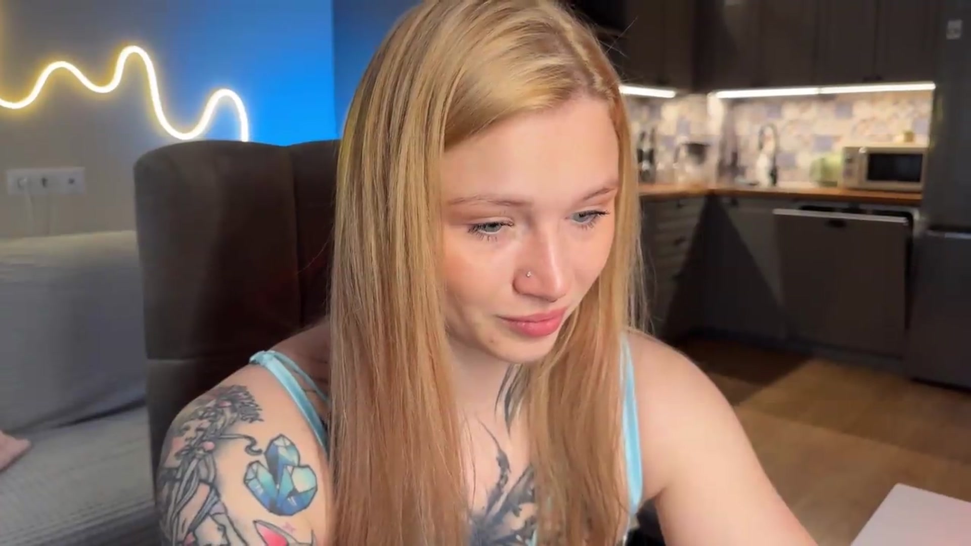Gallery image thumbnail from euphoriadance's myfreecams stream on, 06/26/2026, 07:15 image 5 of 20