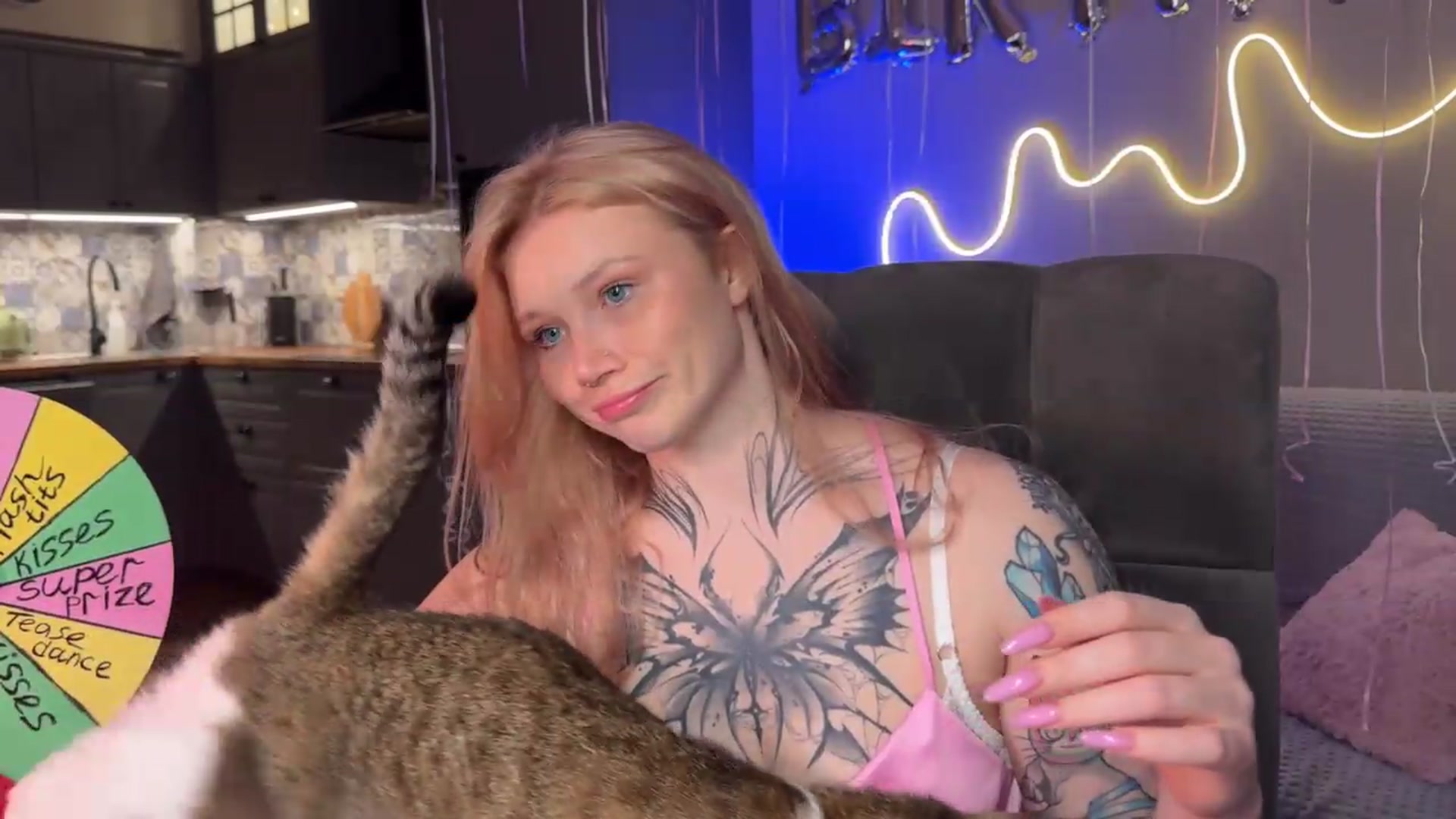 Gallery image thumbnail from euphoriadance's myfreecams stream on, 06/27/2026, 06:23 image 16 of 20