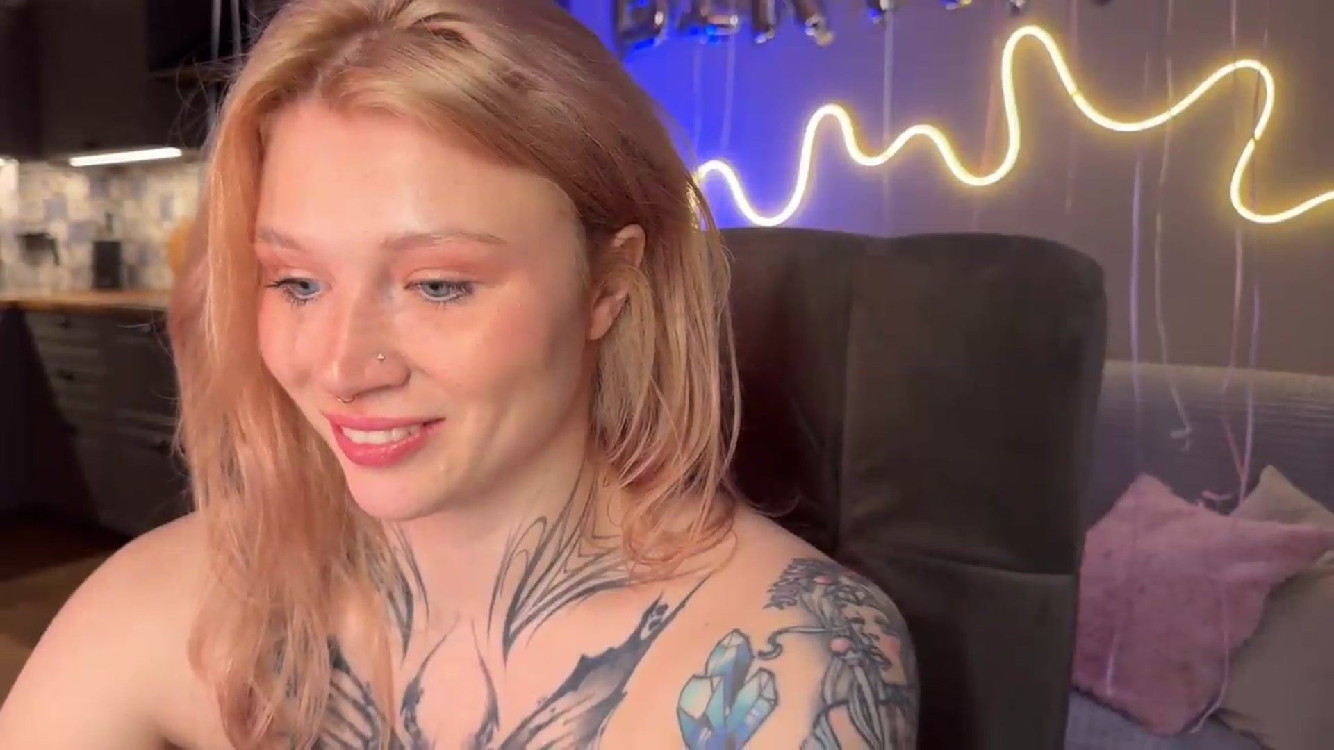 Gallery image thumbnail from euphoriadance's myfreecams stream on, 06/27/2026, 06:56 image 14 of 20