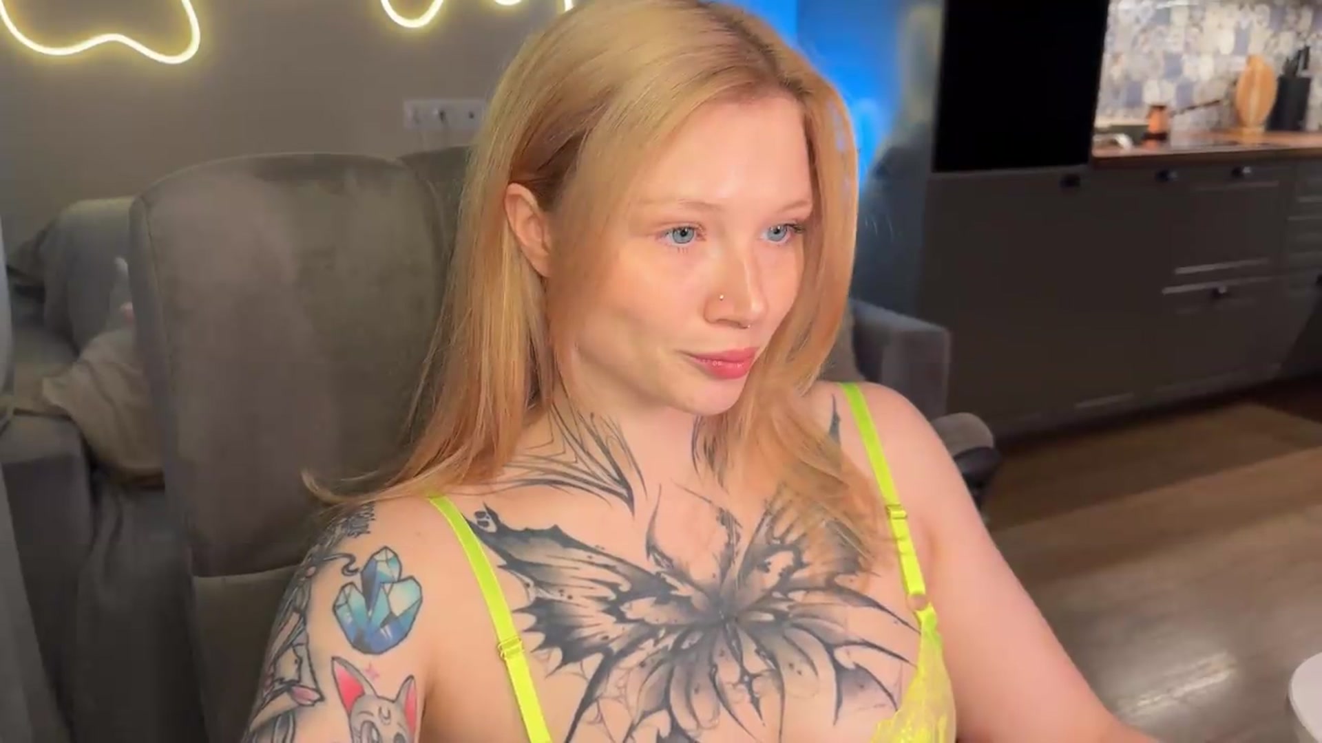 Gallery image thumbnail from euphoriadance's myfreecams stream on, 07/10/2026, 07:17 image 14 of 20