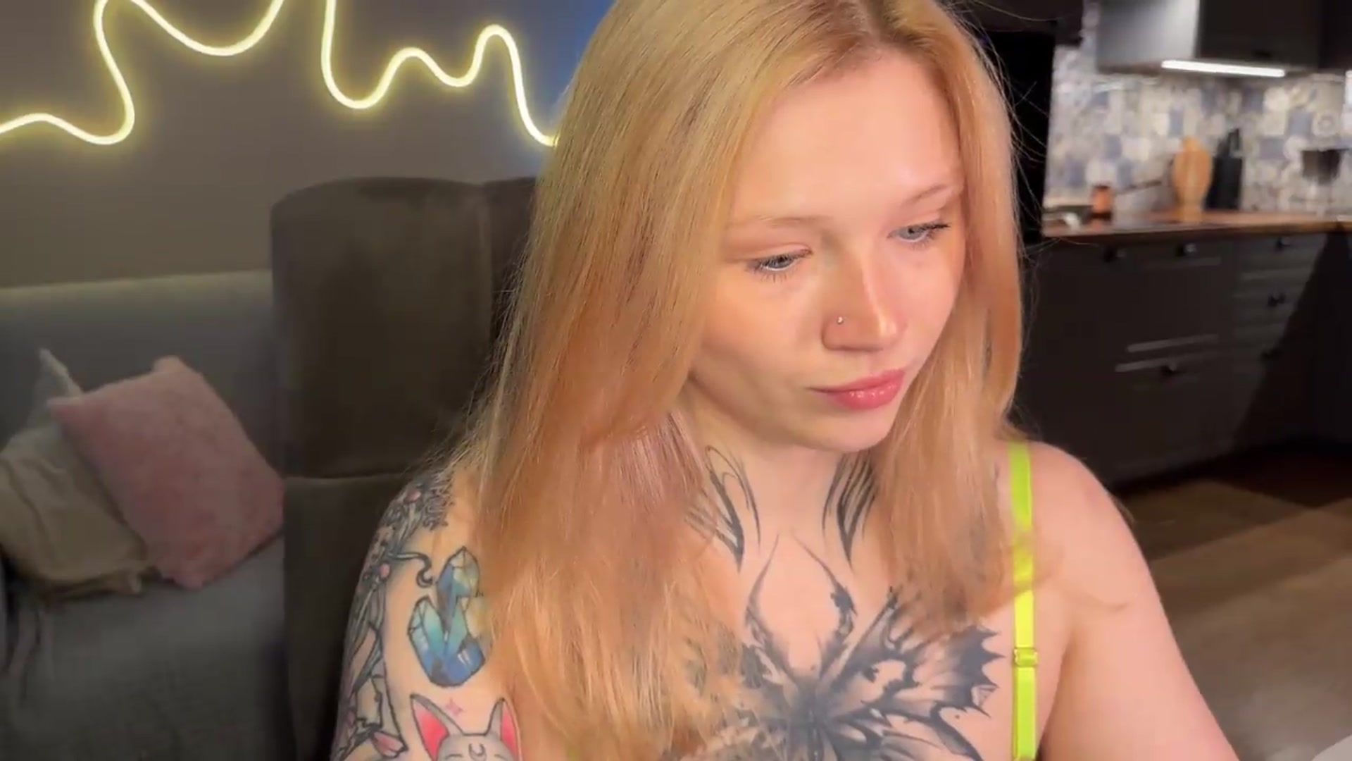Gallery image thumbnail from euphoriadance's myfreecams stream on, 07/10/2026, 07:17 image 6 of 20