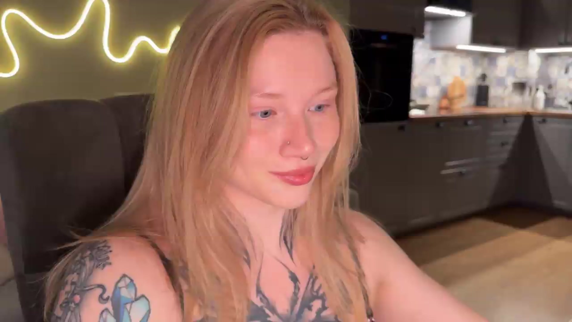 Gallery image thumbnail from euphoriadance's myfreecams stream on, 07/14/2026, 06:06 image 3 of 20