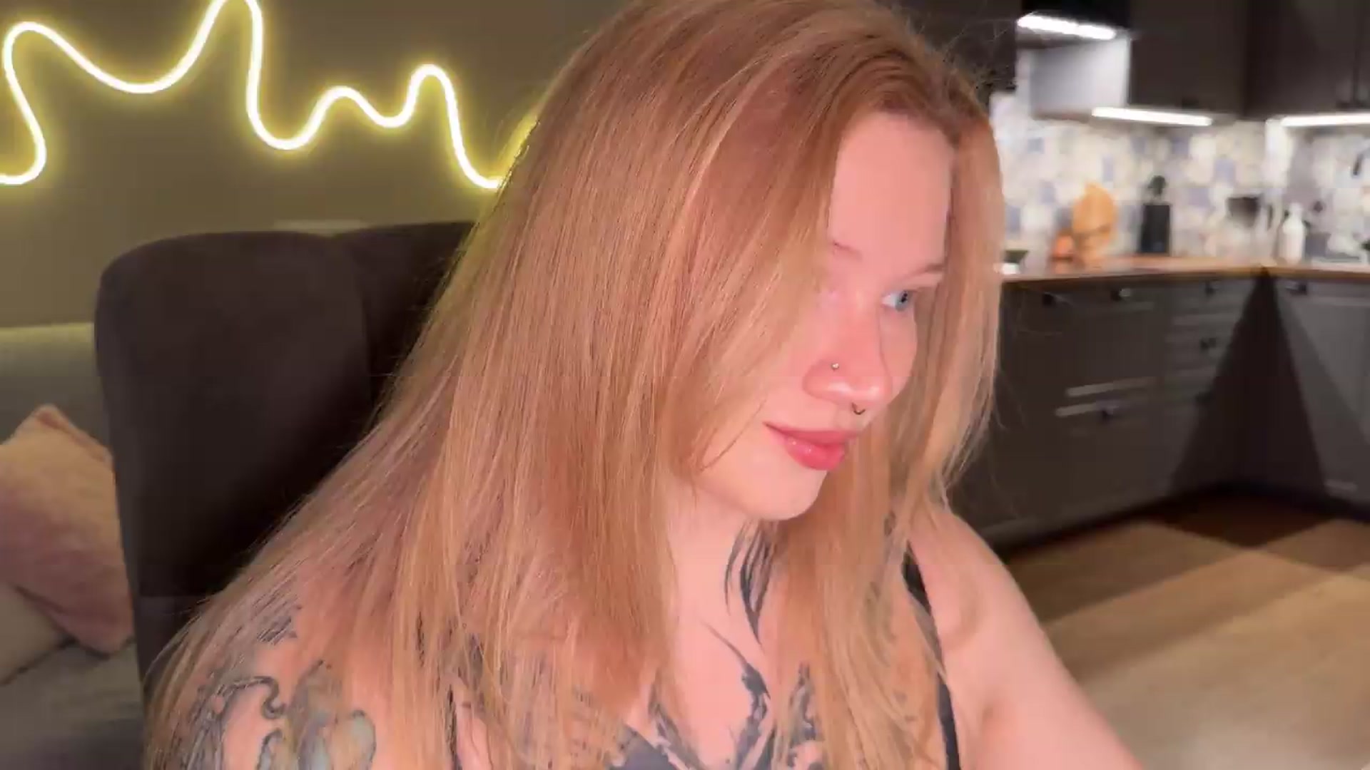 Gallery image thumbnail from euphoriadance's myfreecams stream on, 07/14/2026, 06:06 image 9 of 20