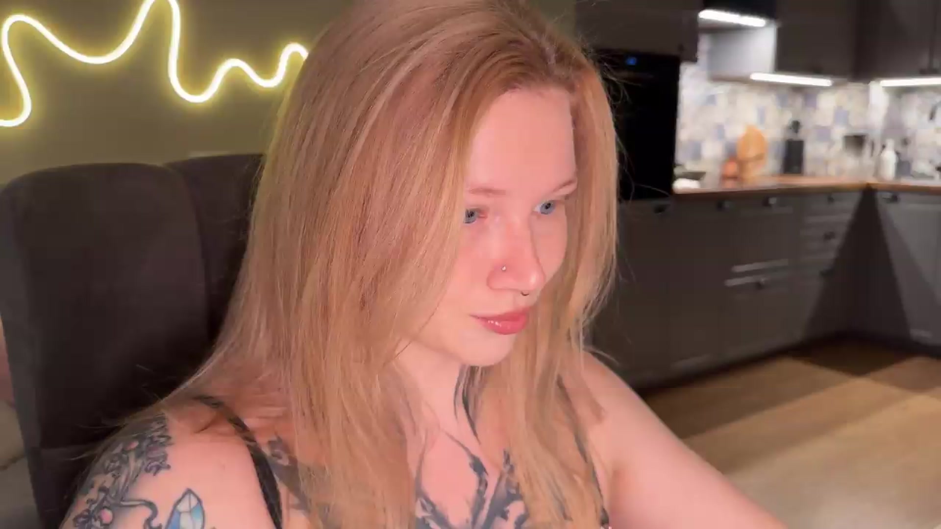 Gallery image thumbnail from euphoriadance's myfreecams stream on, 07/14/2026, 06:06 image 5 of 20