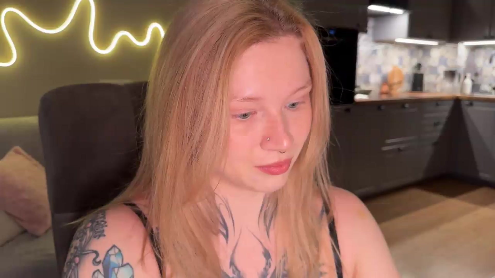 Gallery image thumbnail from euphoriadance's myfreecams stream on, 07/14/2026, 06:06 image 18 of 20