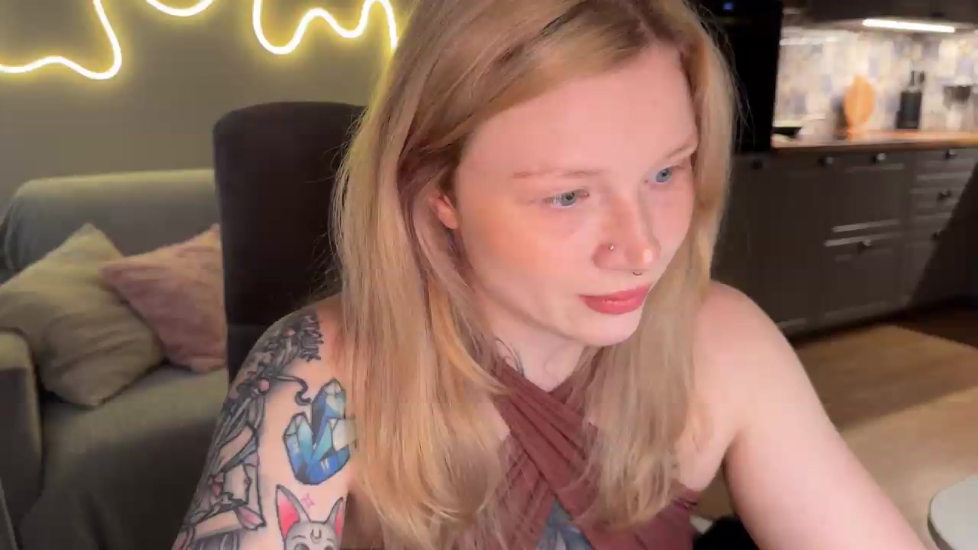 Gallery image thumbnail from euphoriadance's myfreecams stream on, 07/18/2026, 08:01 image 15 of 20