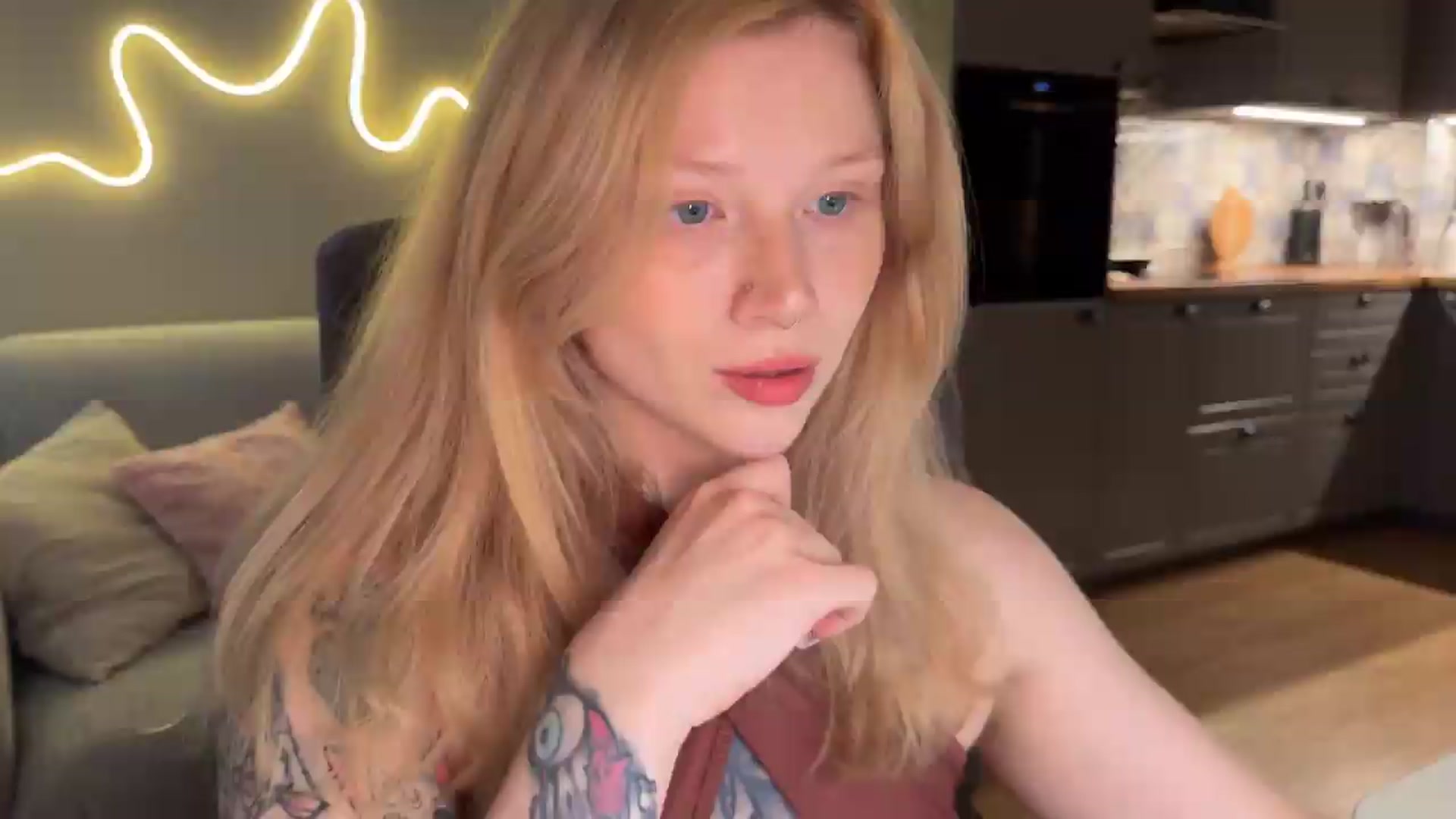 Gallery image thumbnail from euphoriadance's myfreecams stream on, 07/18/2026, 08:01 image 16 of 20