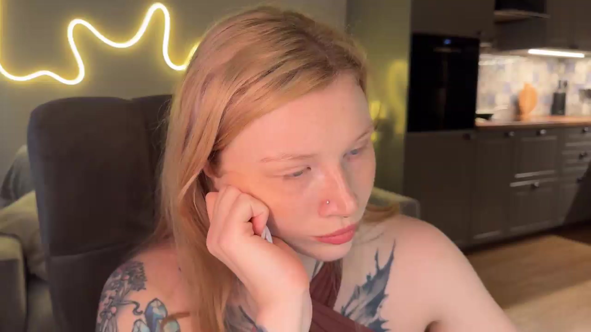 Gallery image thumbnail from euphoriadance's myfreecams stream on, 07/18/2026, 08:01 image 20 of 20