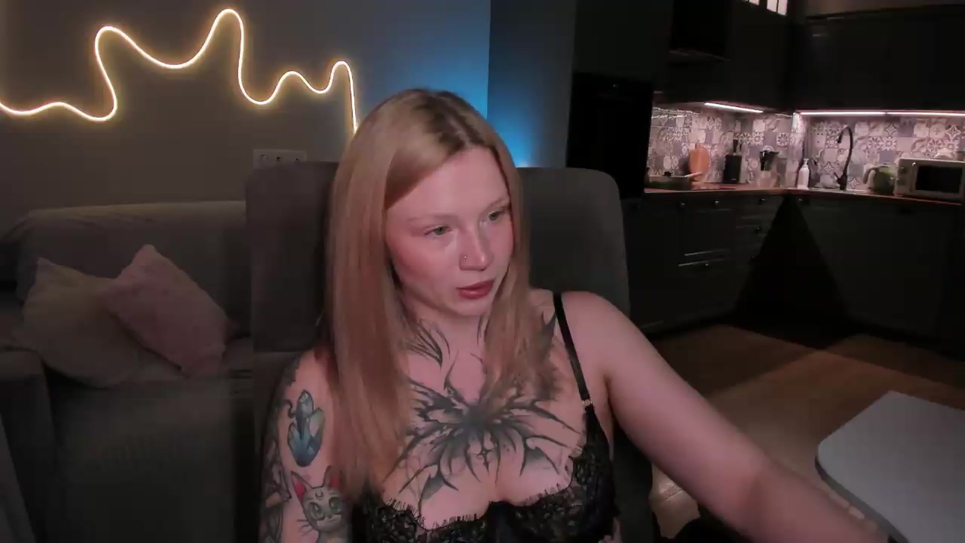 Gallery image thumbnail from euphoriadance's myfreecams stream on, 07/23/2026, 09:02 image 9 of 20