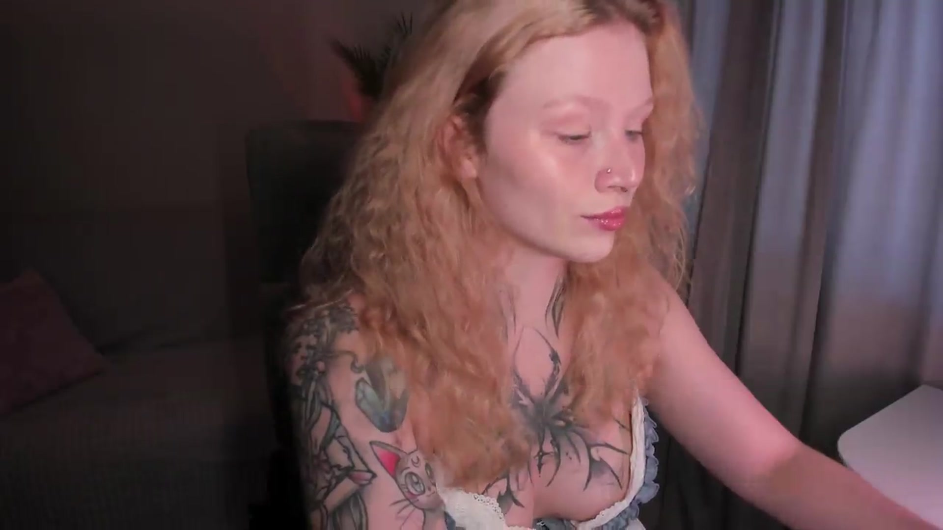 Gallery image thumbnail from euphoriadance's myfreecams stream on, 08/05/2026, 05:55 image 18 of 20