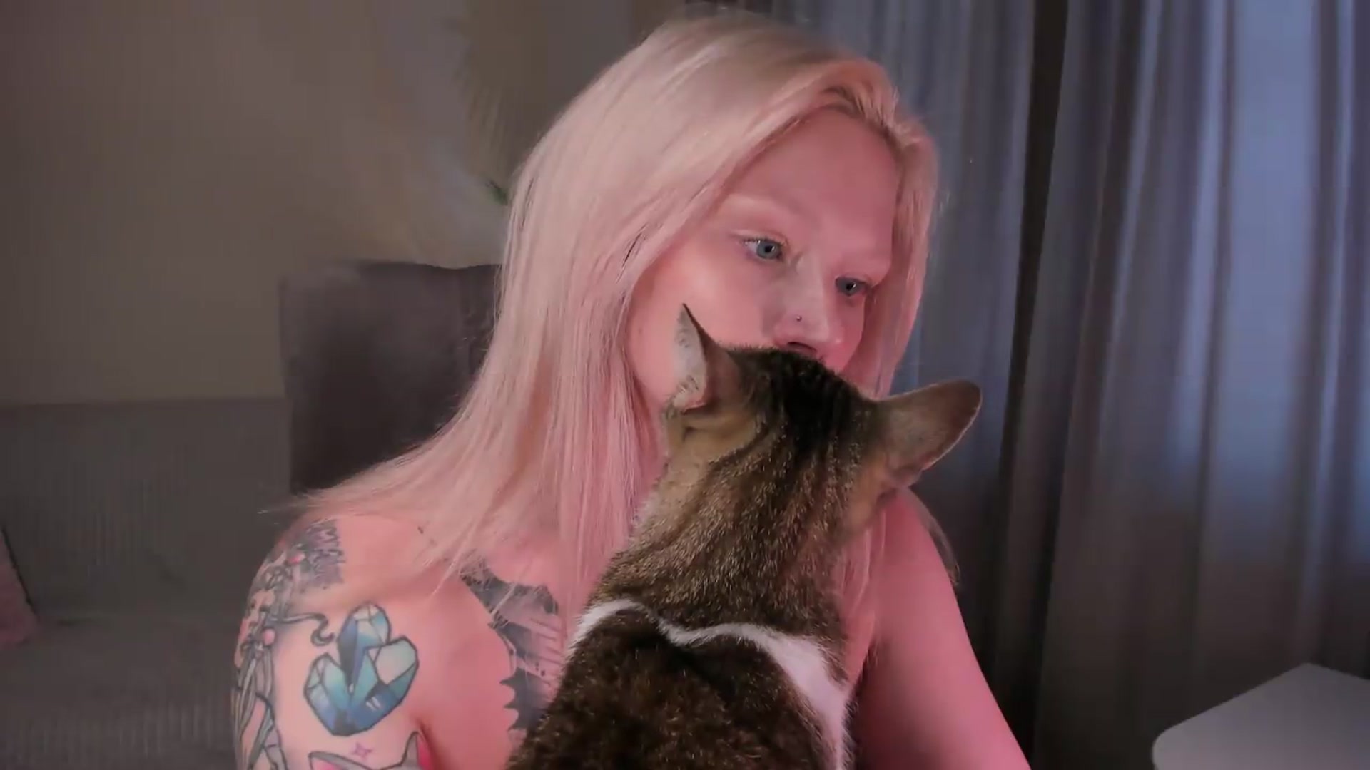 Gallery image thumbnail from euphoriadance's myfreecams stream on, 08/27/2026, 07:11 image 13 of 20