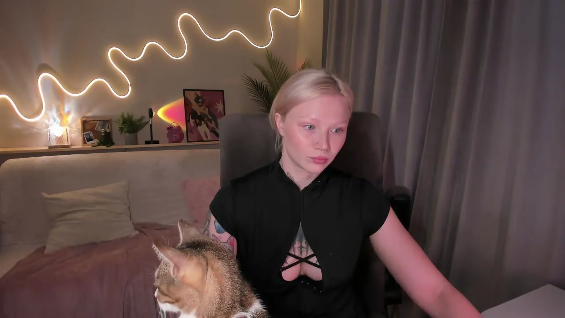 Gallery image thumbnail from euphoriadance's myfreecams stream on, 08/28/2026, 06:28 image 2 of 20