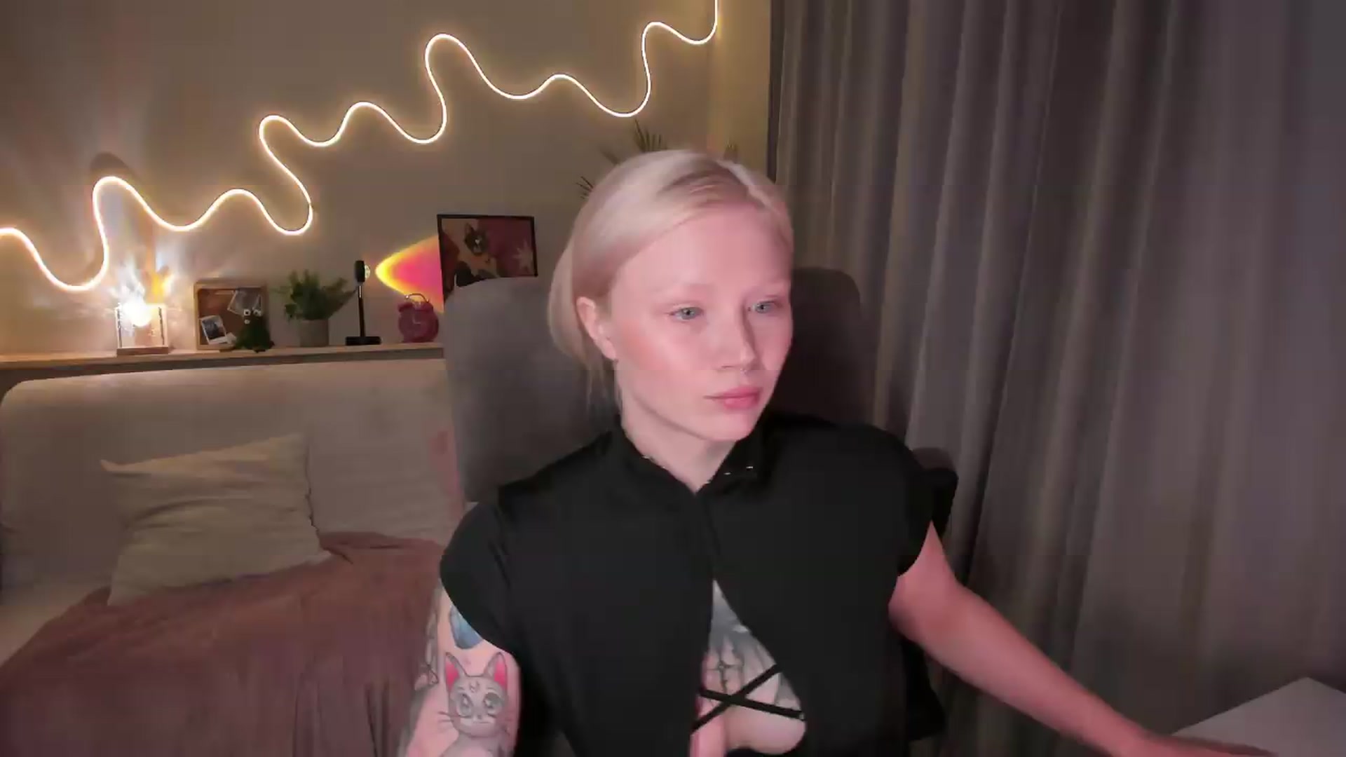 Gallery image thumbnail from euphoriadance's myfreecams stream on, 08/28/2026, 06:28 image 13 of 20