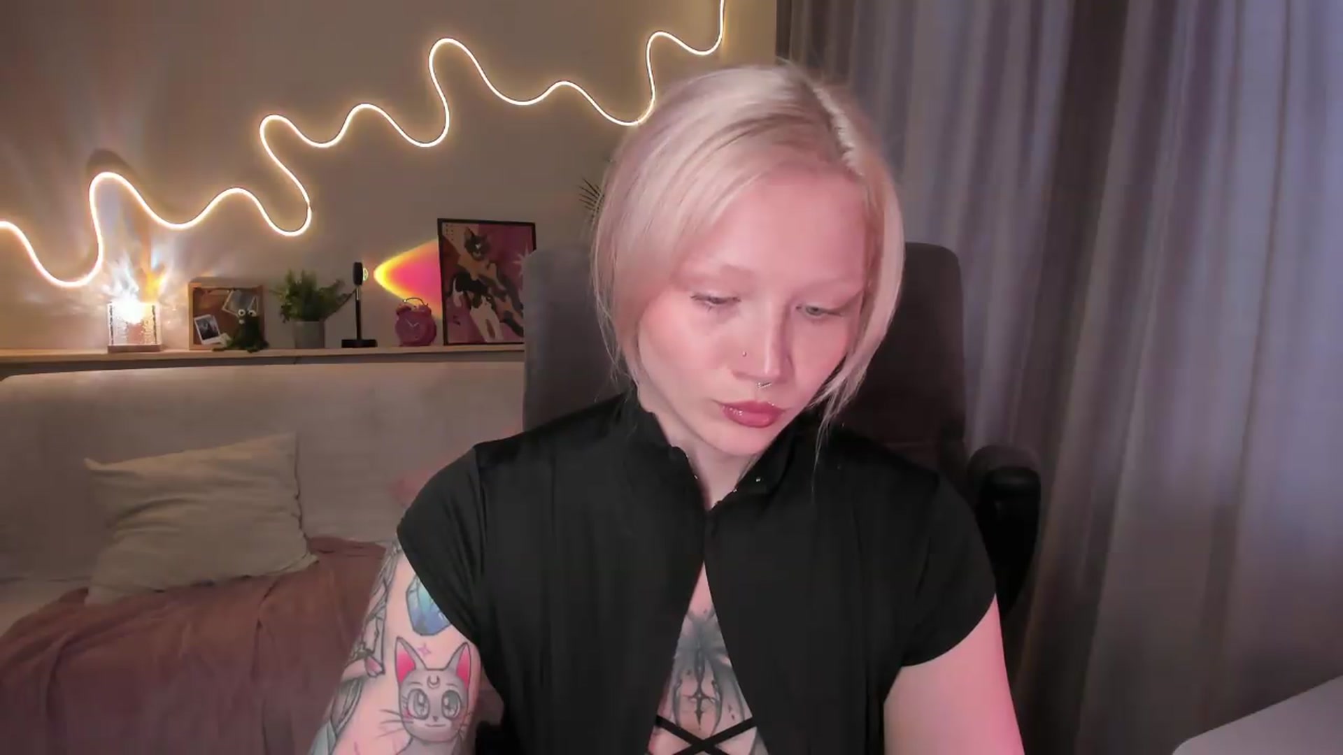 Gallery image thumbnail from euphoriadance's myfreecams stream on, 08/28/2026, 08:06 image 6 of 20