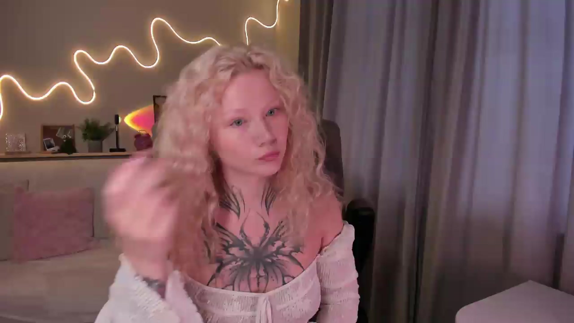 Gallery image thumbnail from euphoriadance's myfreecams stream on, 08/31/2026, 06:51 image 2 of 20