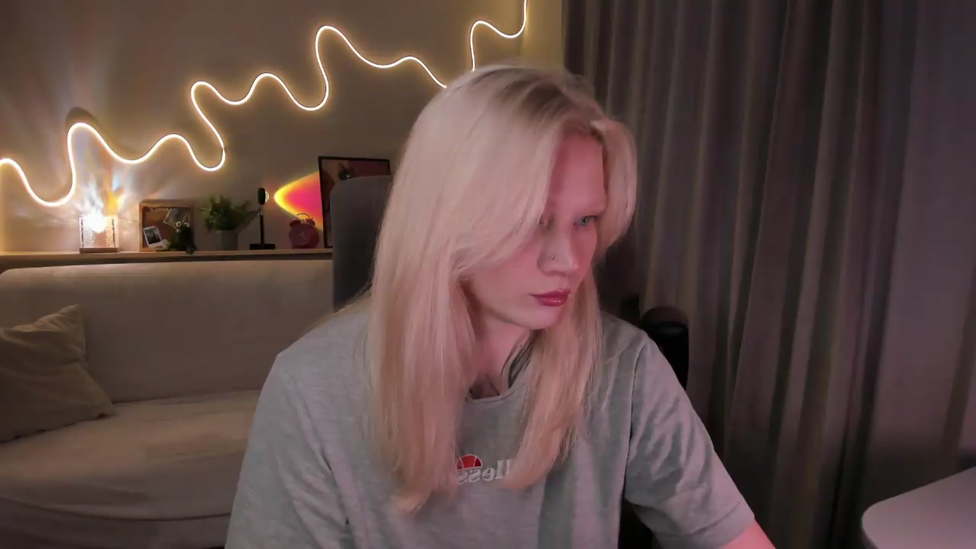 Gallery image thumbnail from euphoriadance's myfreecams stream on, 09/04/2026, 07:41 image 20 of 20