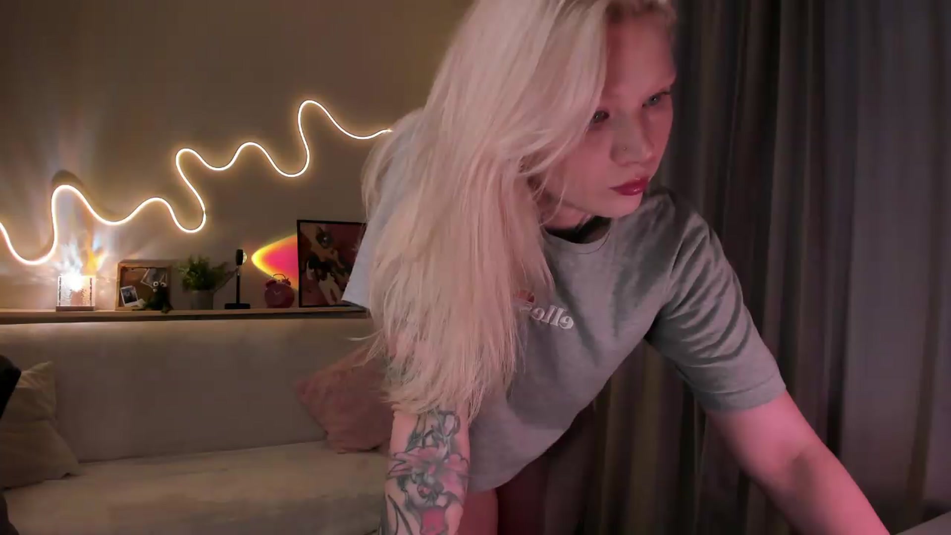 Gallery image thumbnail from euphoriadance's myfreecams stream on, 09/04/2026, 07:41 image 7 of 20