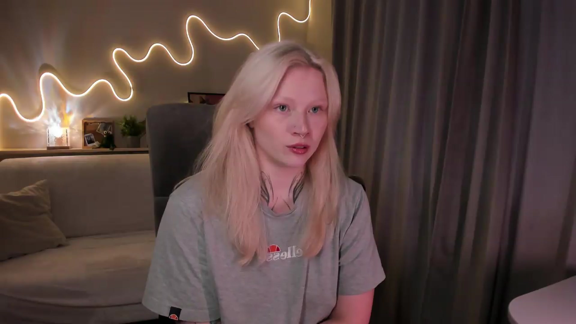 Gallery image thumbnail from euphoriadance's myfreecams stream on, 09/04/2026, 07:41 image 19 of 20