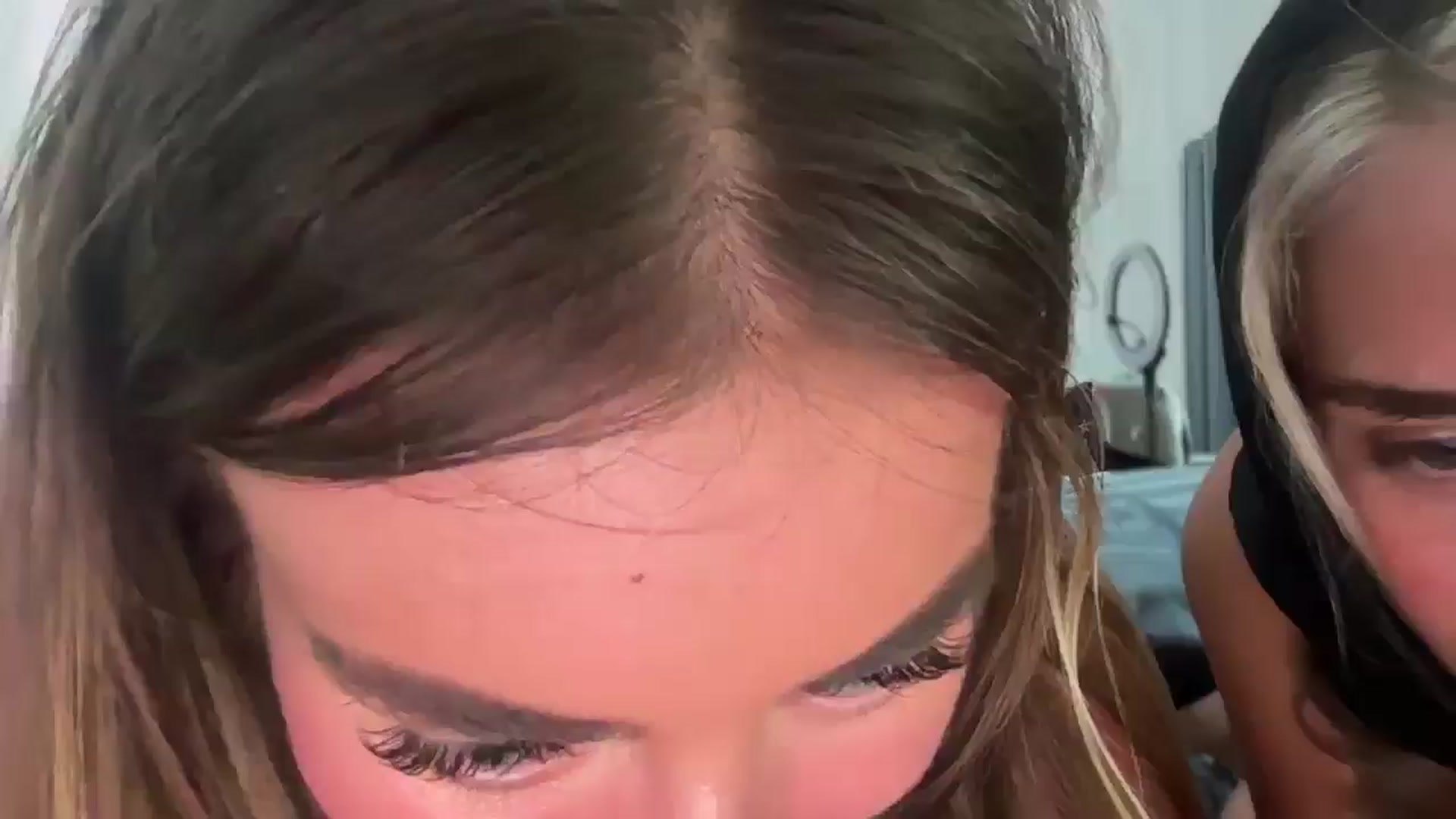 Gallery image thumbnail from evavalentine's myfreecams stream on, 03/08/2025, 24:01 image 18 of 20