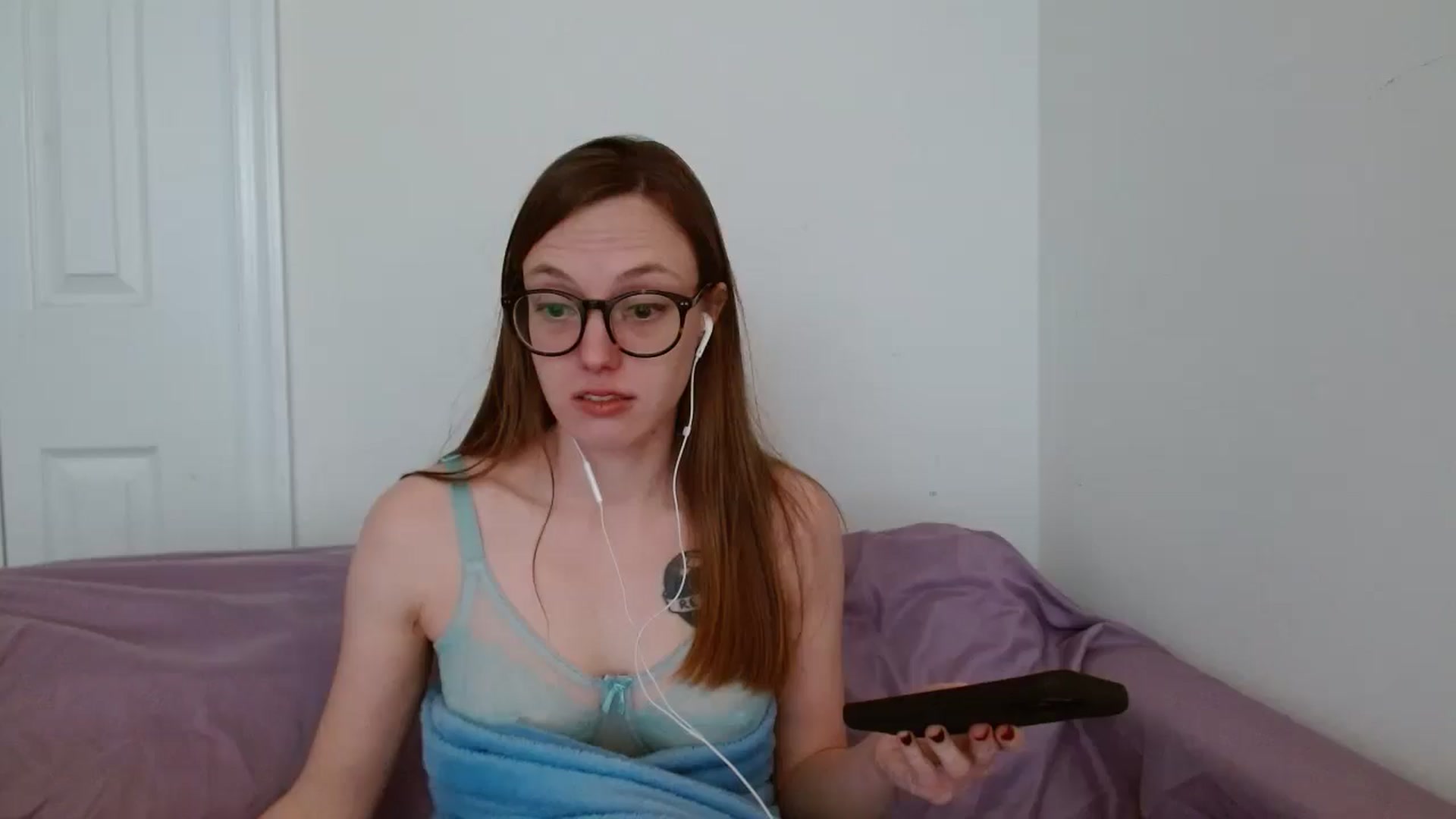 Gallery image thumbnail from eve_messed_up's myfreecams stream on, 01/16/2025, 16:55 image 1 of 20