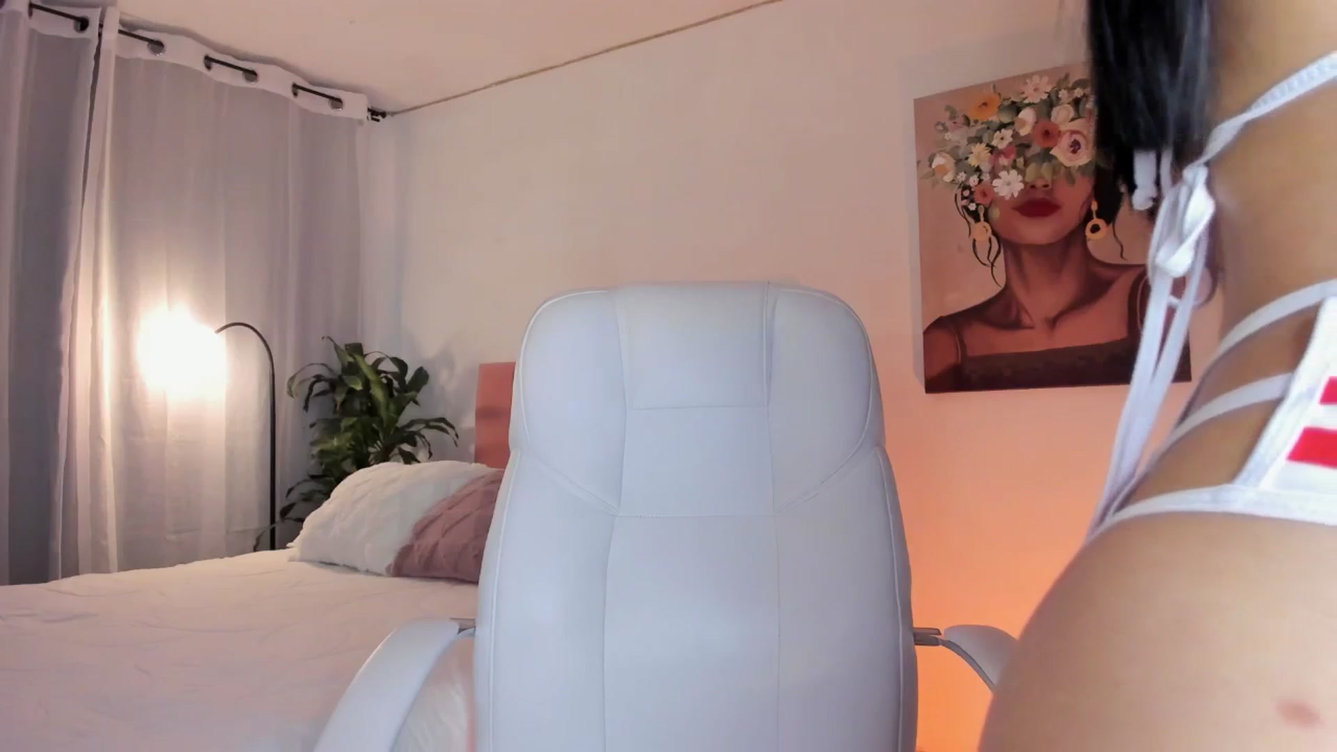 Gallery image thumbnail from evelin_santos's myfreecams stream on, 10/27/2025, 22:12 image 11 of 20