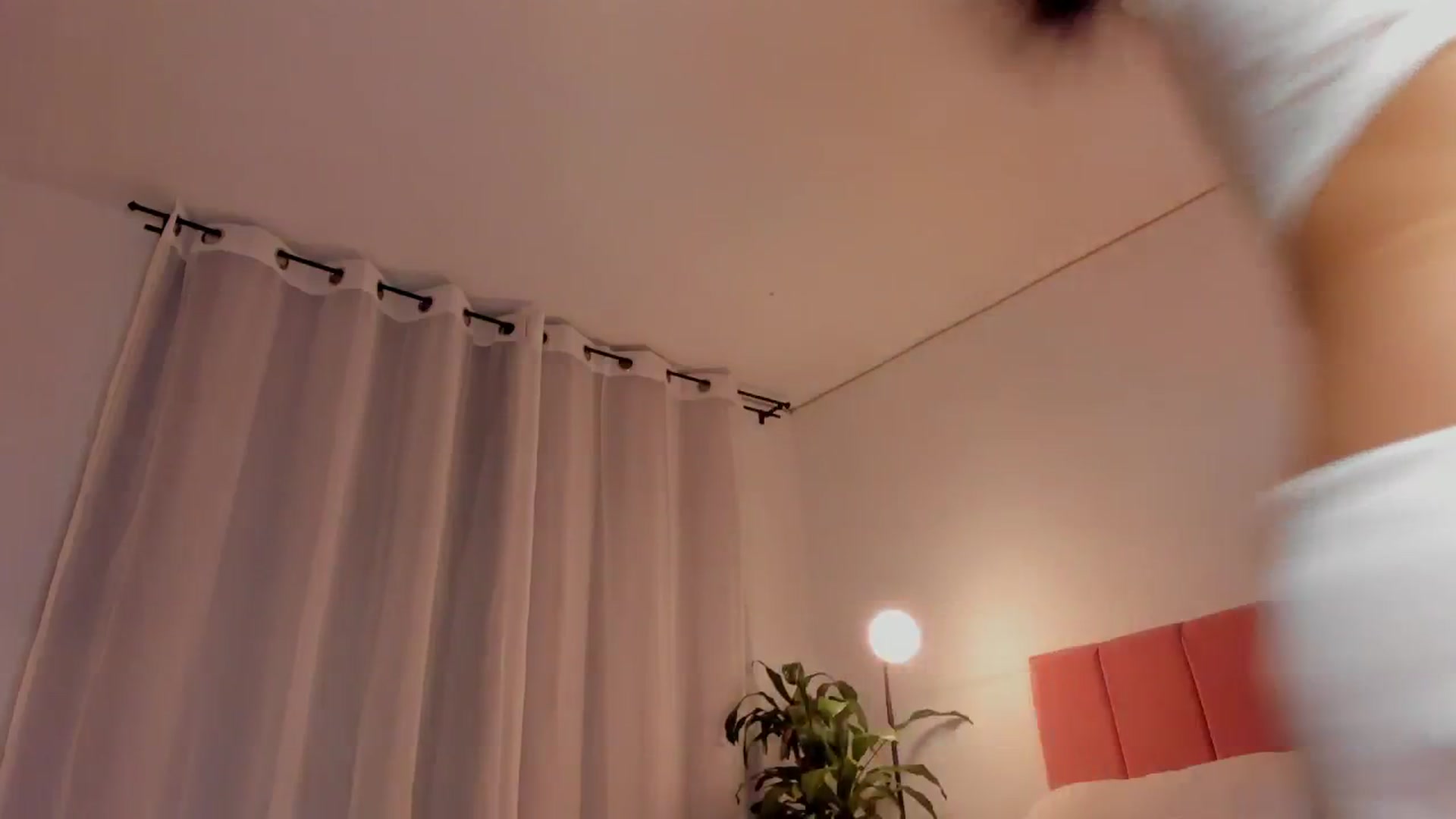 Gallery image thumbnail from evelin_santos's myfreecams stream on, 03/11/2026, 04:58 image 2 of 20