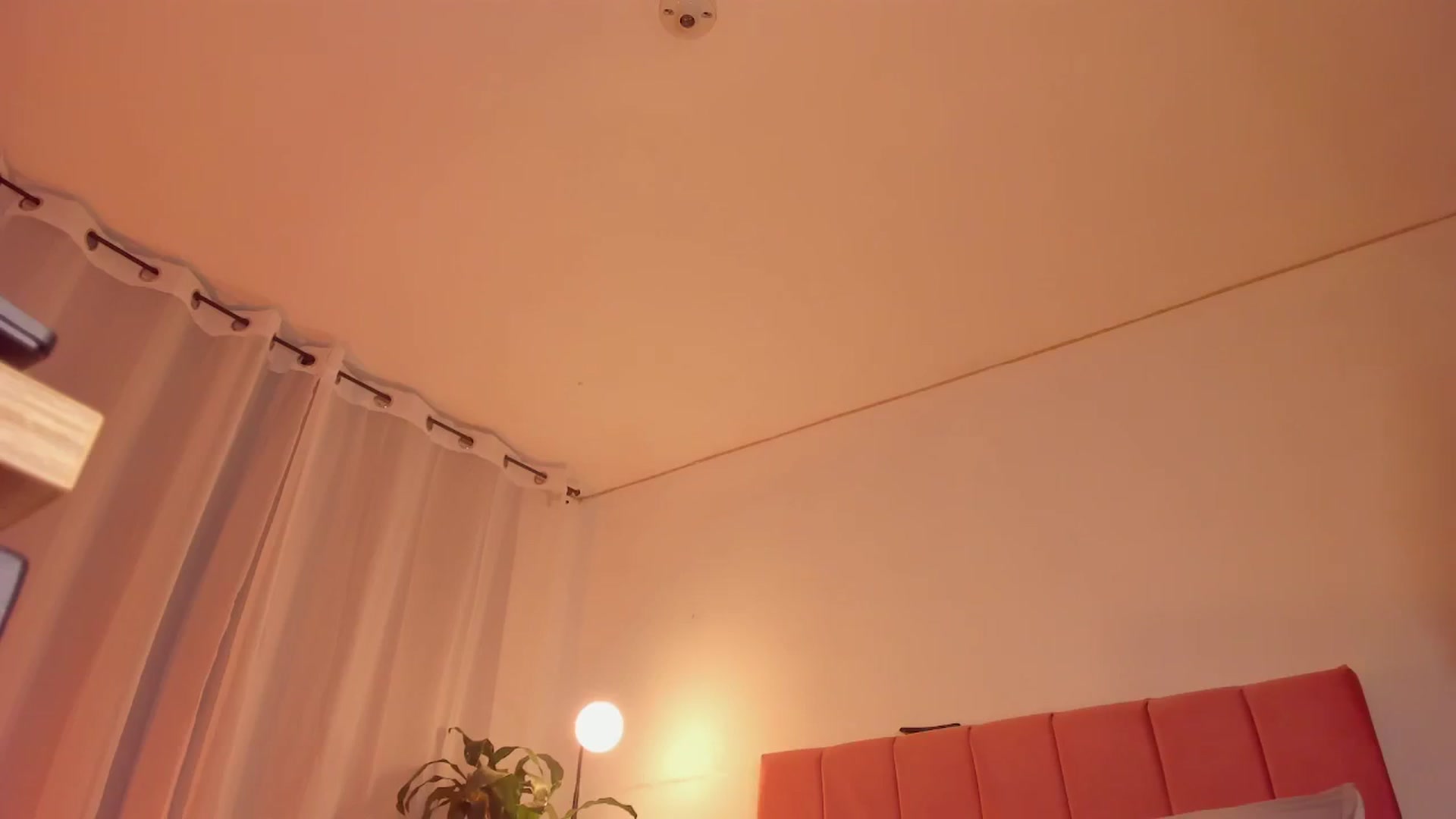 Gallery image thumbnail from evelin_santos's myfreecams stream on, 04/18/2026, 21:39 image 20 of 20