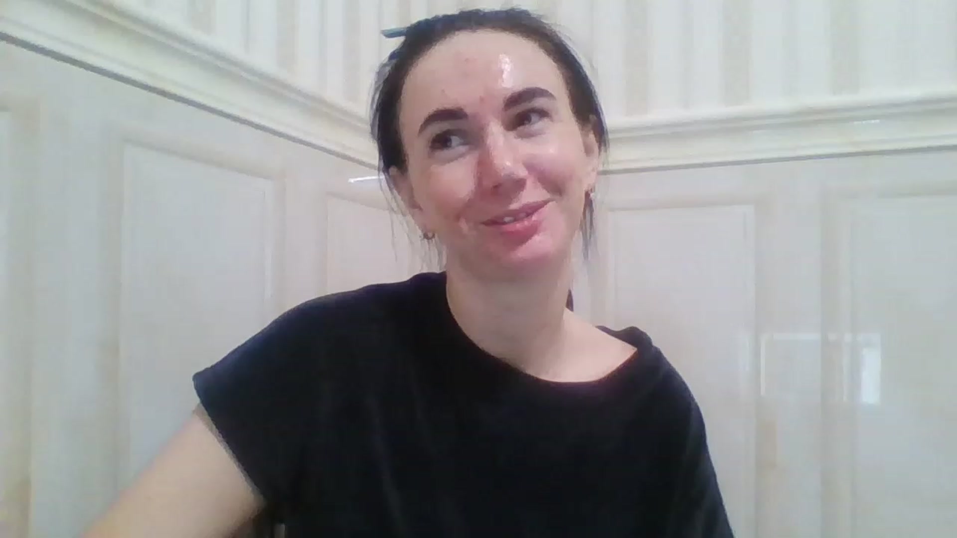 Gallery image thumbnail from evil_demon94's myfreecams stream on, 12/23/2022, 20:35 image 16 of 20