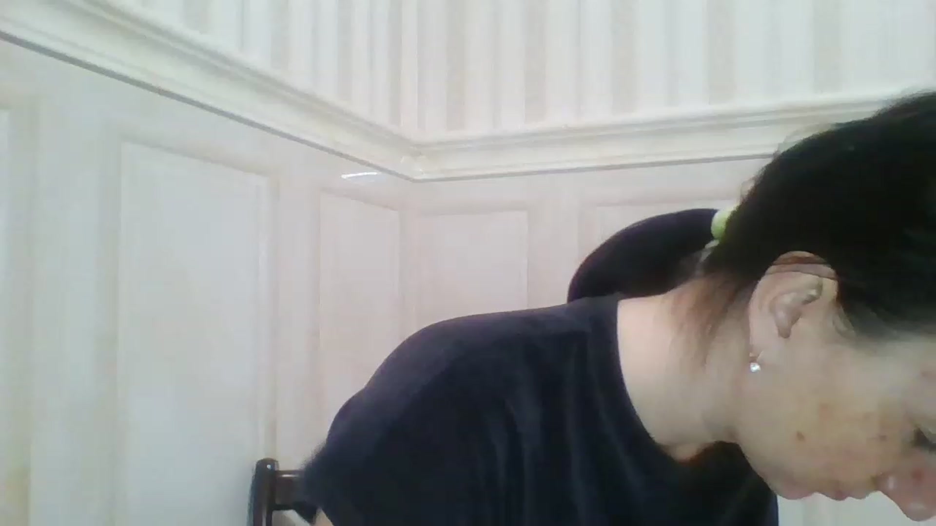 Gallery image thumbnail from evil_demon94's myfreecams stream on, 12/23/2022, 20:35 image 19 of 20