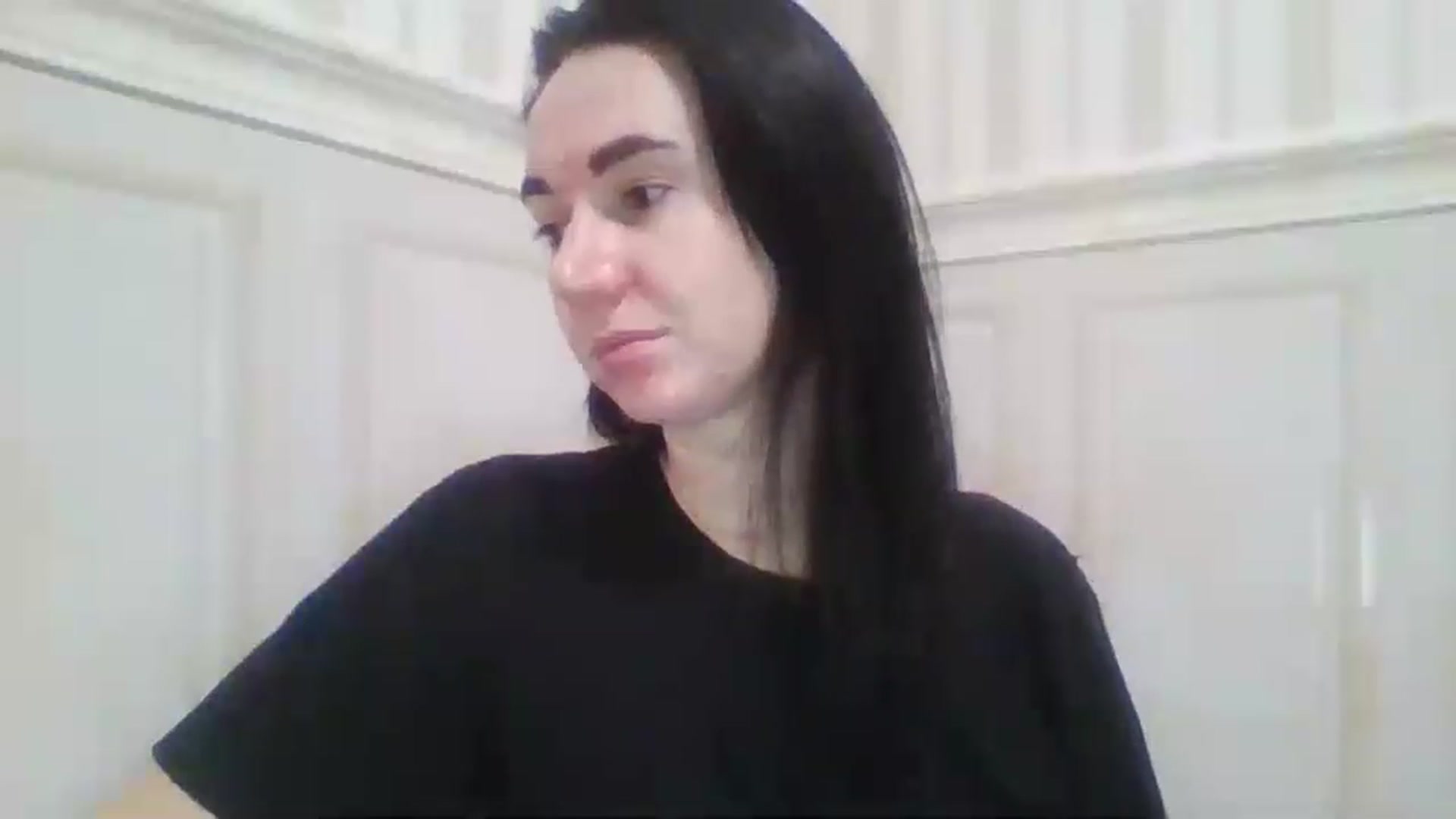 Gallery image thumbnail from evil_demon94's myfreecams stream on, 12/25/2022, 15:20 image 10 of 20