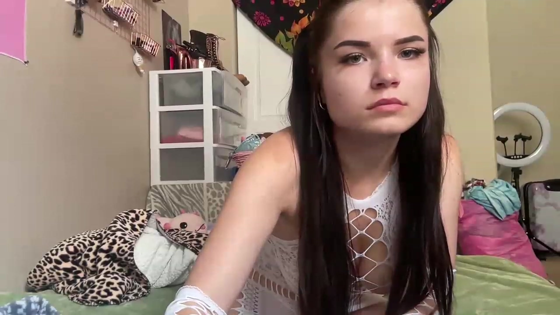 Gallery image thumbnail from faeluxxx's myfreecams stream on, 06/26/2023, 21:08 image 19 of 20