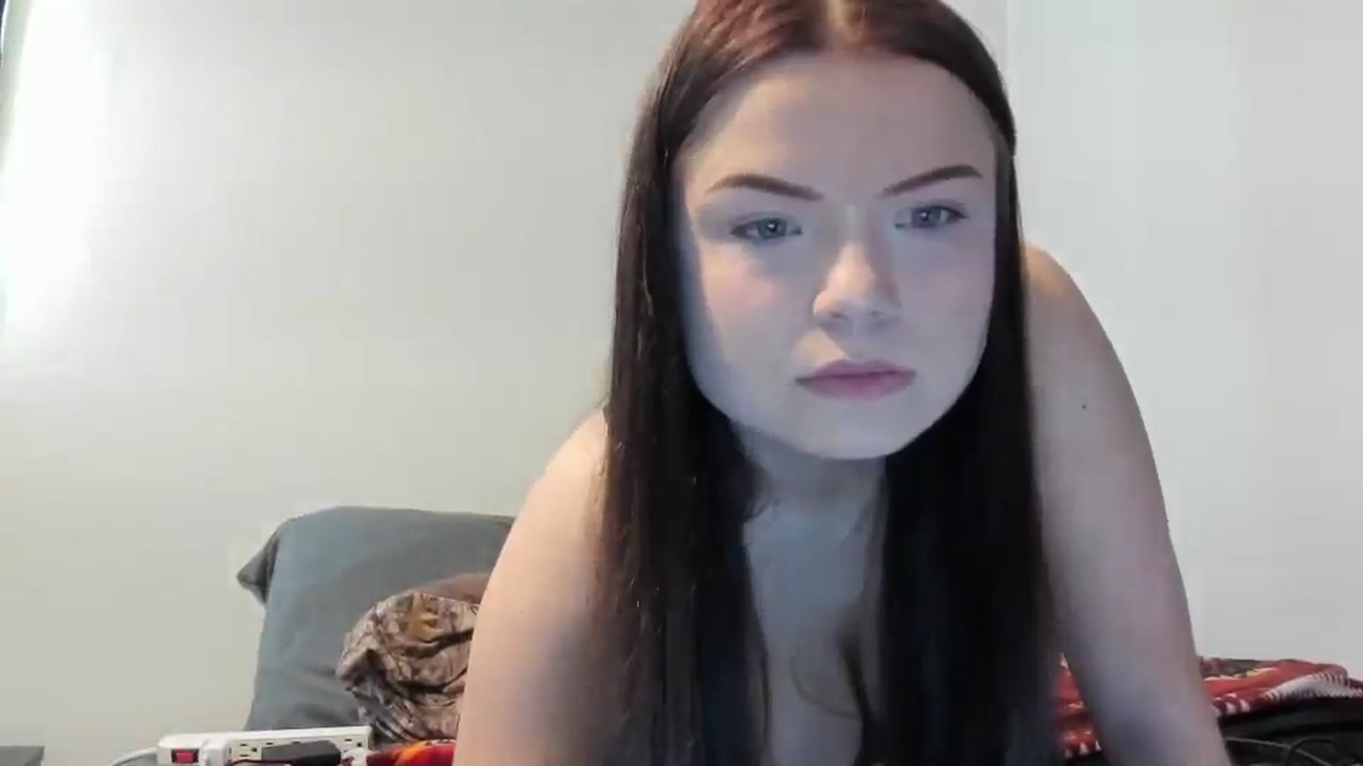 Gallery image thumbnail from faeluxxx's myfreecams stream on, 04/14/2025, 19:17 image 3 of 20