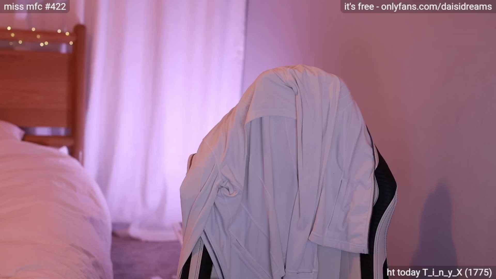 Gallery image thumbnail from fairy_daisy's myfreecams stream on, 05/11/2024, 08:24 image 1 of 20