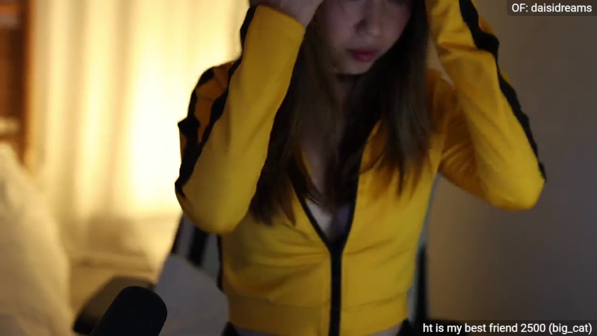 Gallery image thumbnail from fairydaisi's myfreecams stream on, 05/26/2024, 01:28 image 12 of 20