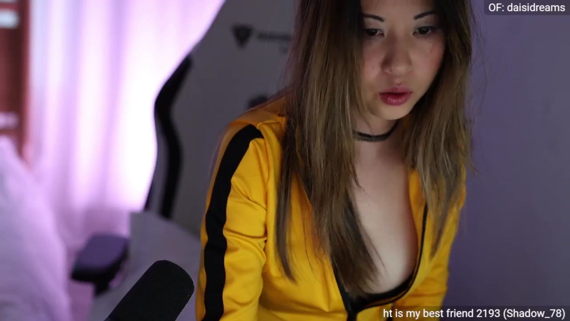 Gallery image thumbnail from fairydaisi's myfreecams stream on, 05/26/2024, 01:28 image 6 of 20