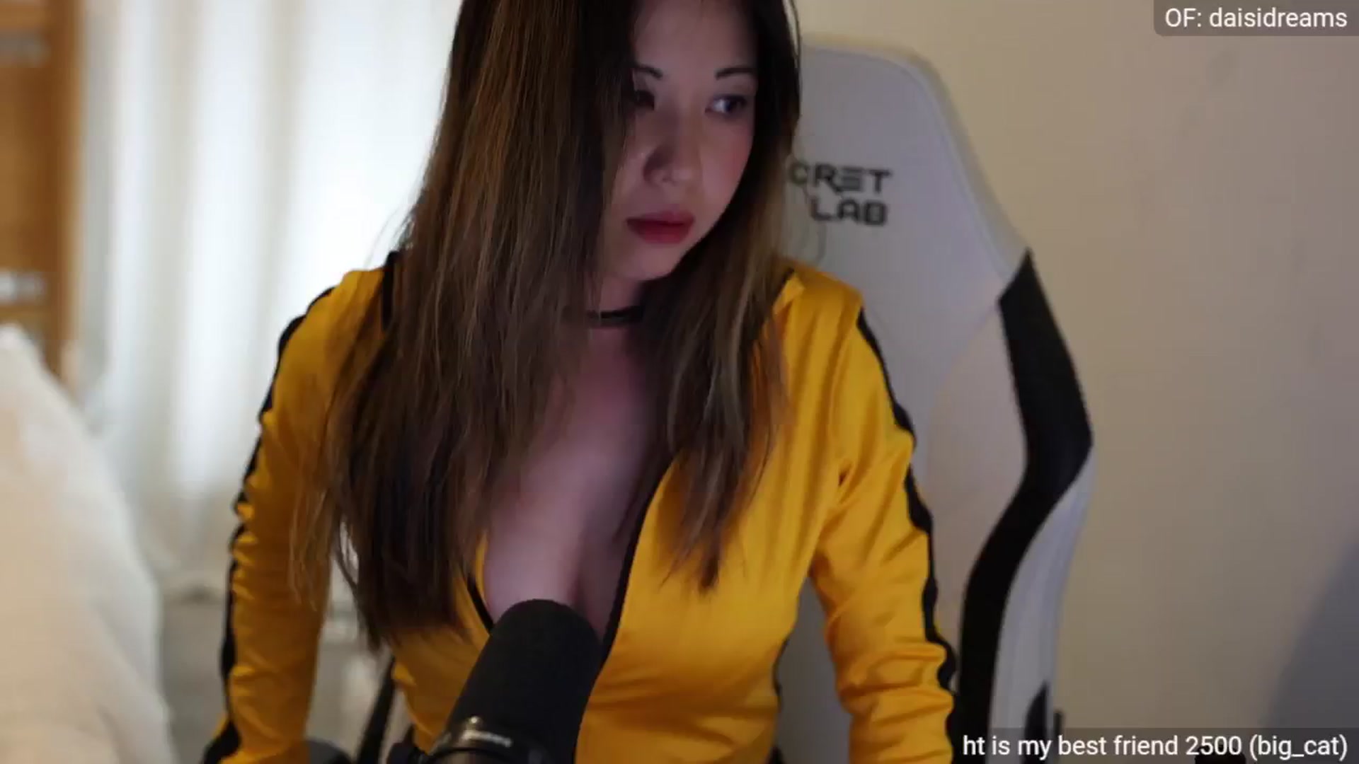 Gallery image thumbnail from fairydaisi's myfreecams stream on, 05/26/2024, 01:47 image 7 of 20