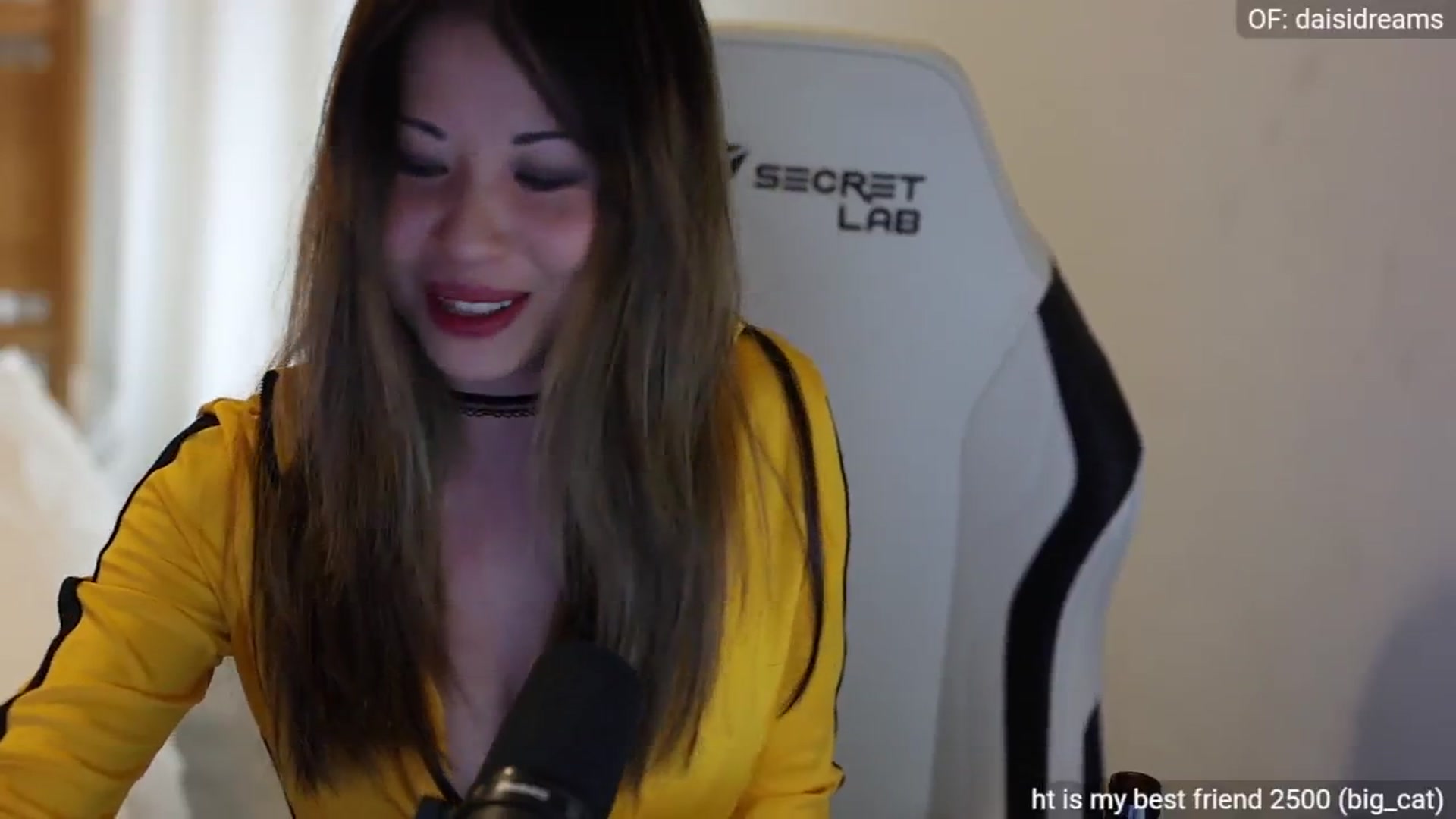 Gallery image thumbnail from fairydaisi's myfreecams stream on, 05/26/2024, 01:47 image 12 of 20