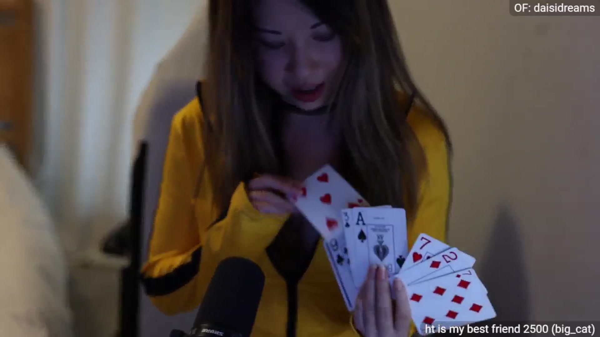 Gallery image thumbnail from fairydaisi's myfreecams stream on, 05/26/2024, 02:33 image 10 of 20