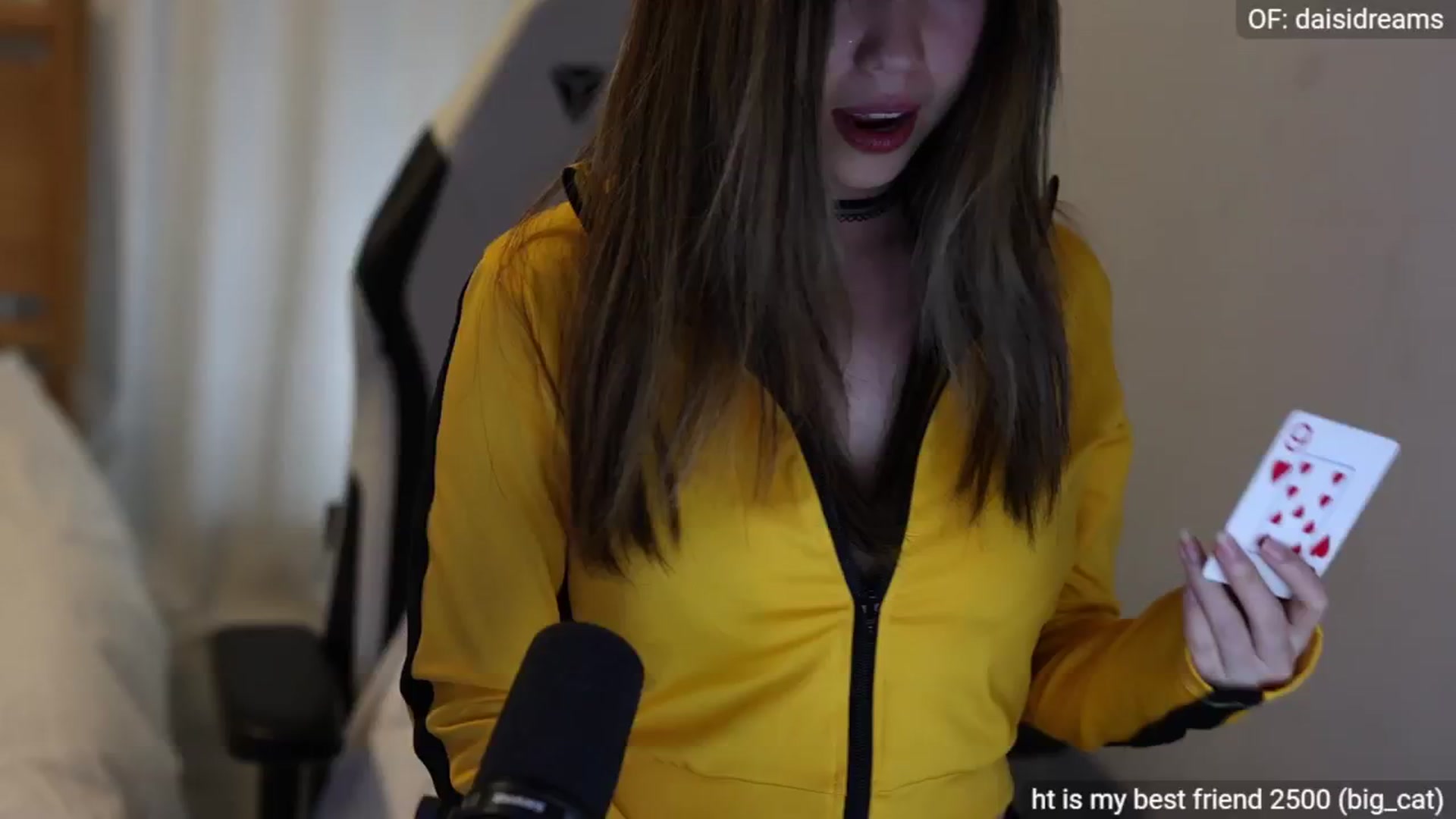 Gallery image thumbnail from fairydaisi's myfreecams stream on, 05/26/2024, 02:33 image 2 of 20