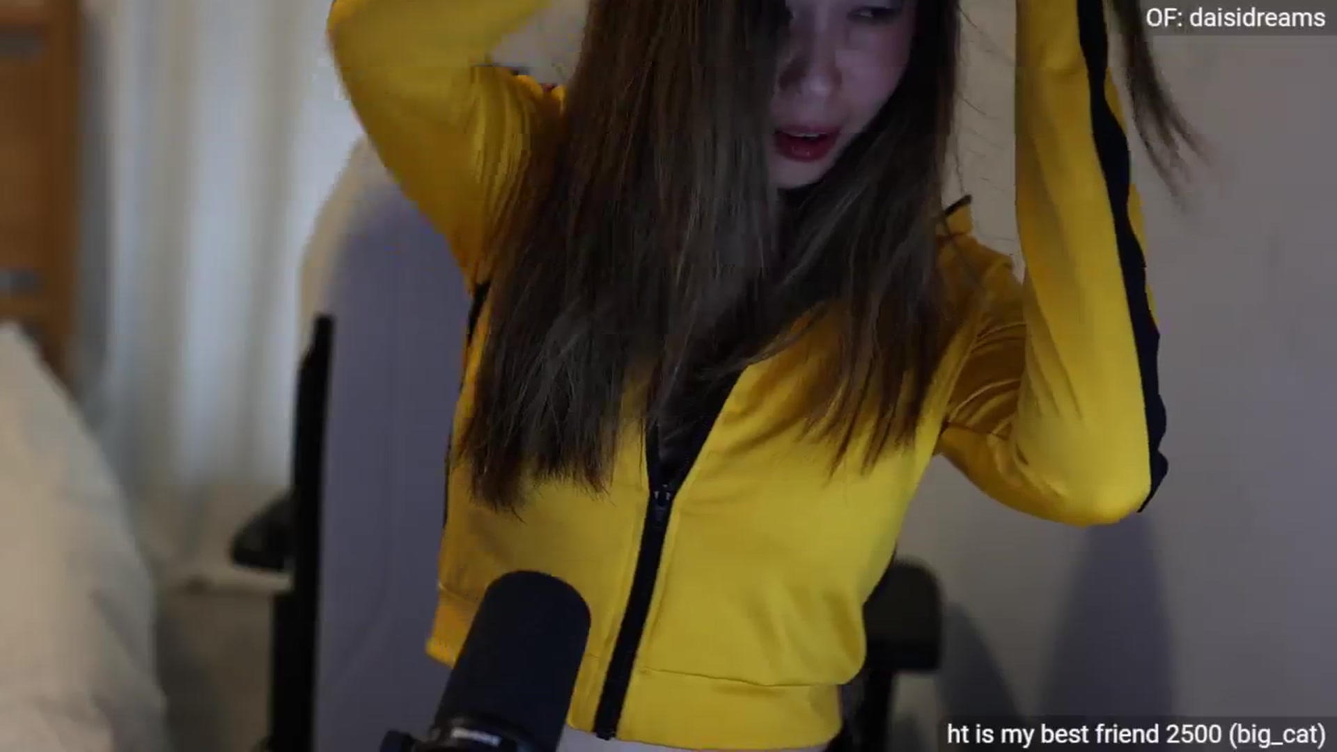 Gallery image thumbnail from fairydaisi's myfreecams stream on, 05/26/2024, 02:33 image 7 of 20