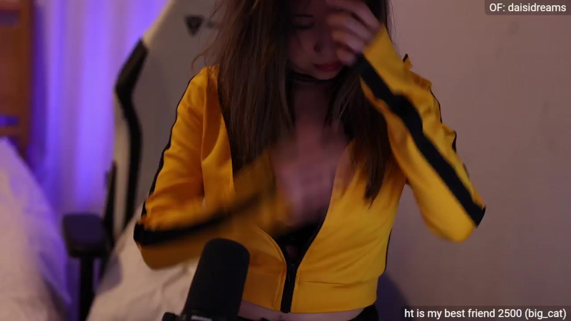 Gallery image thumbnail from fairydaisi's myfreecams stream on, 05/26/2024, 04:18 image 1 of 20