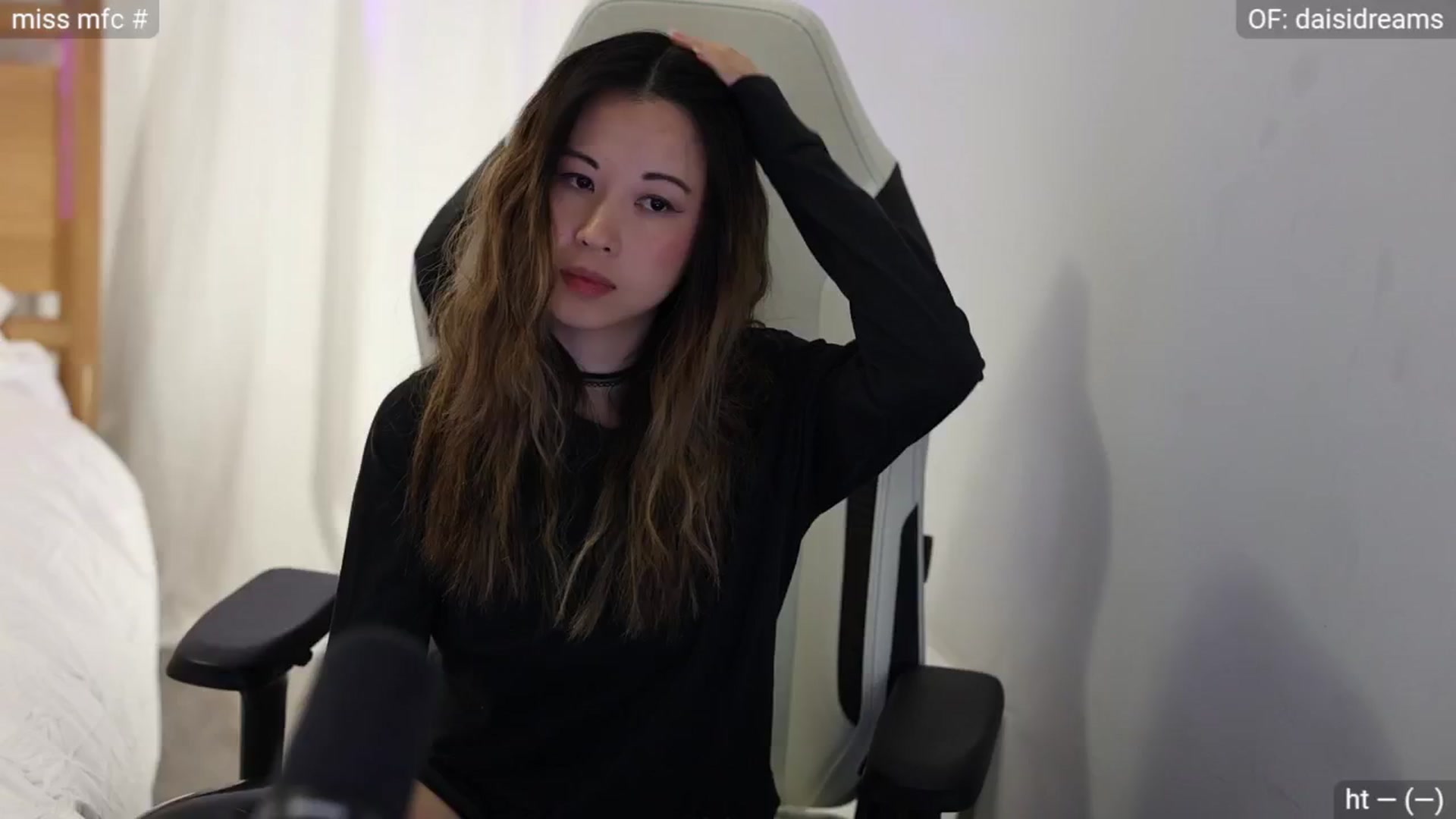 Gallery image thumbnail from fairydaisi's myfreecams stream on, 06/04/2024, 03:29 image 1 of 20