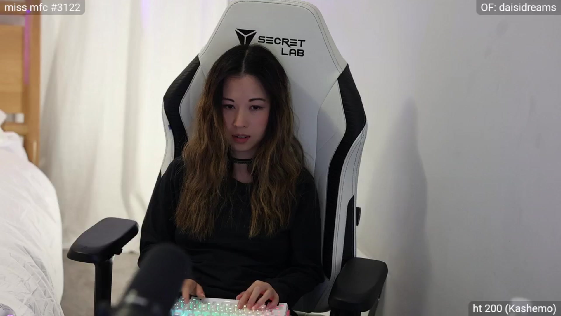 Gallery image thumbnail from fairydaisi's myfreecams stream on, 06/04/2024, 03:29 image 5 of 20